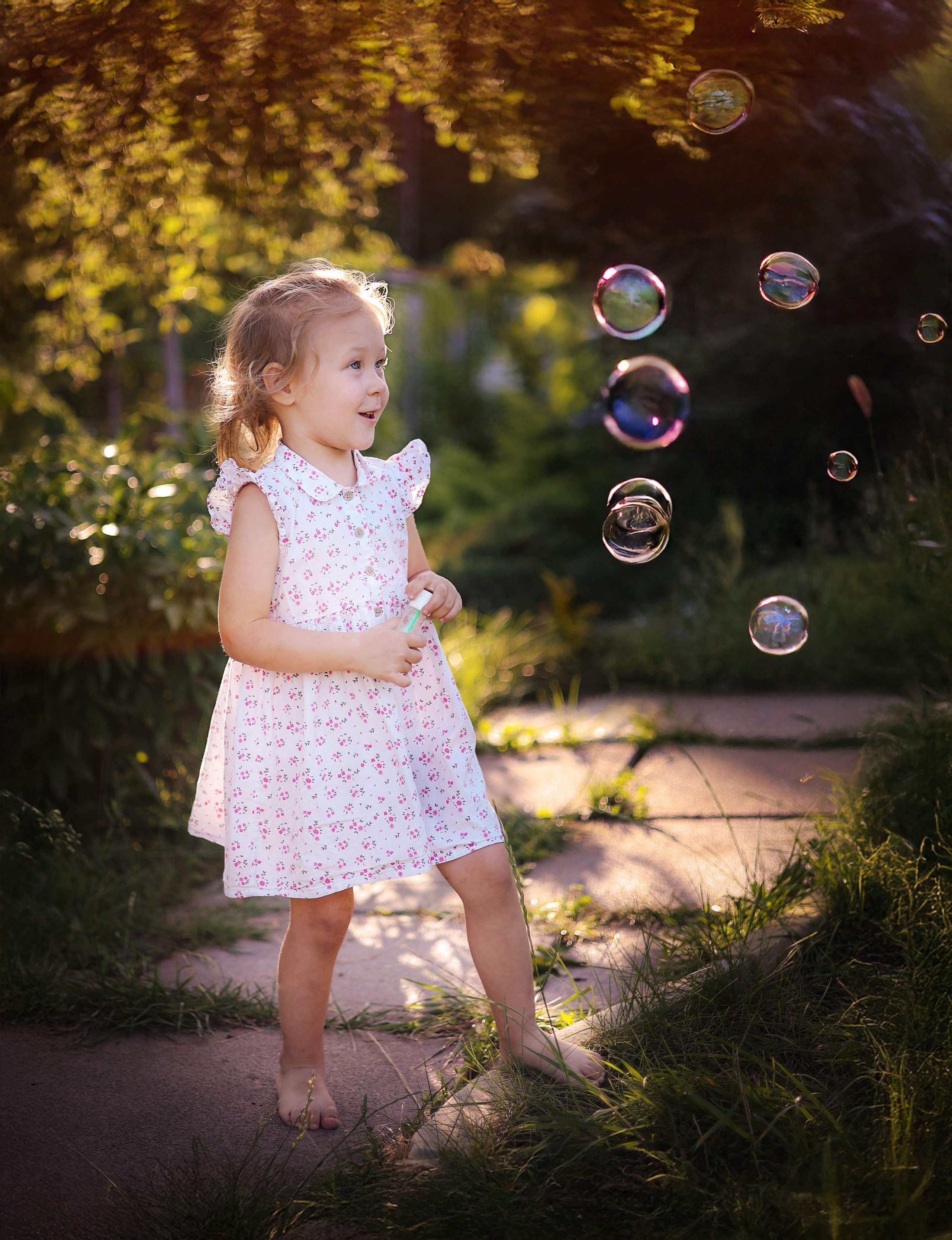 Приключения на даче маленькой Даши. Женский и детский фотограф в Саратове Ольга Зиброва