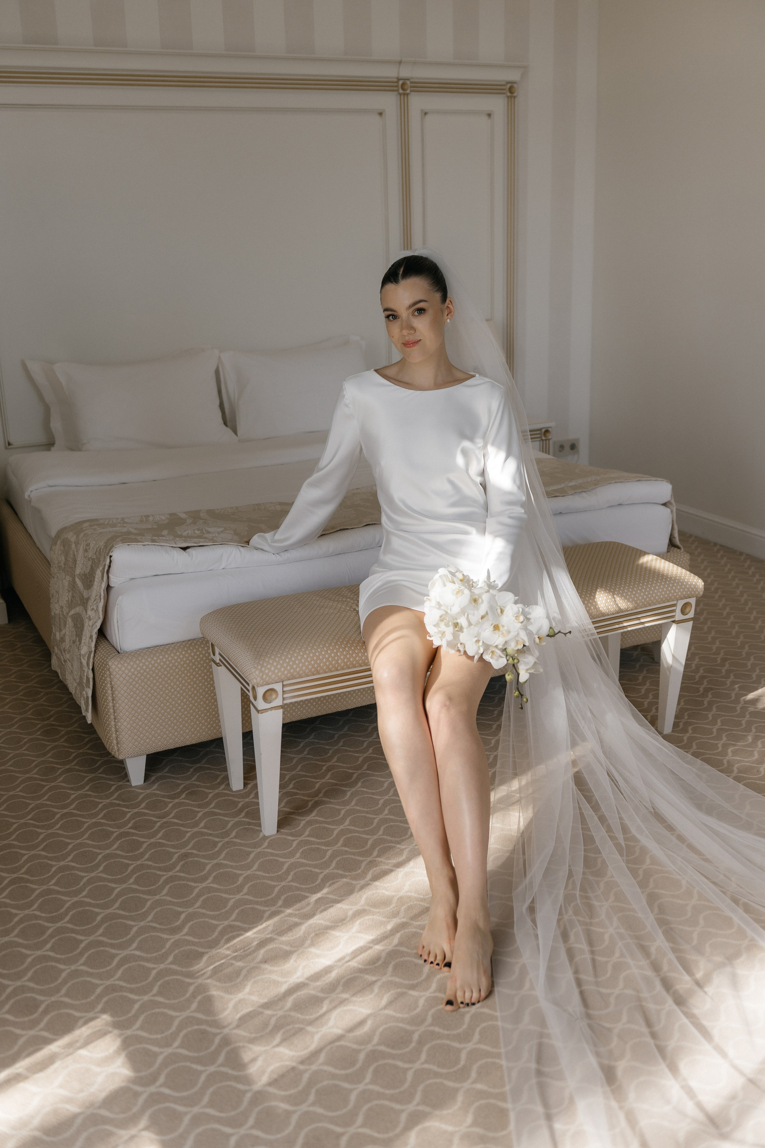 Wedding day in VERSAL PARK. Wedding PHOTOGRAPHER Andrew Vnukov