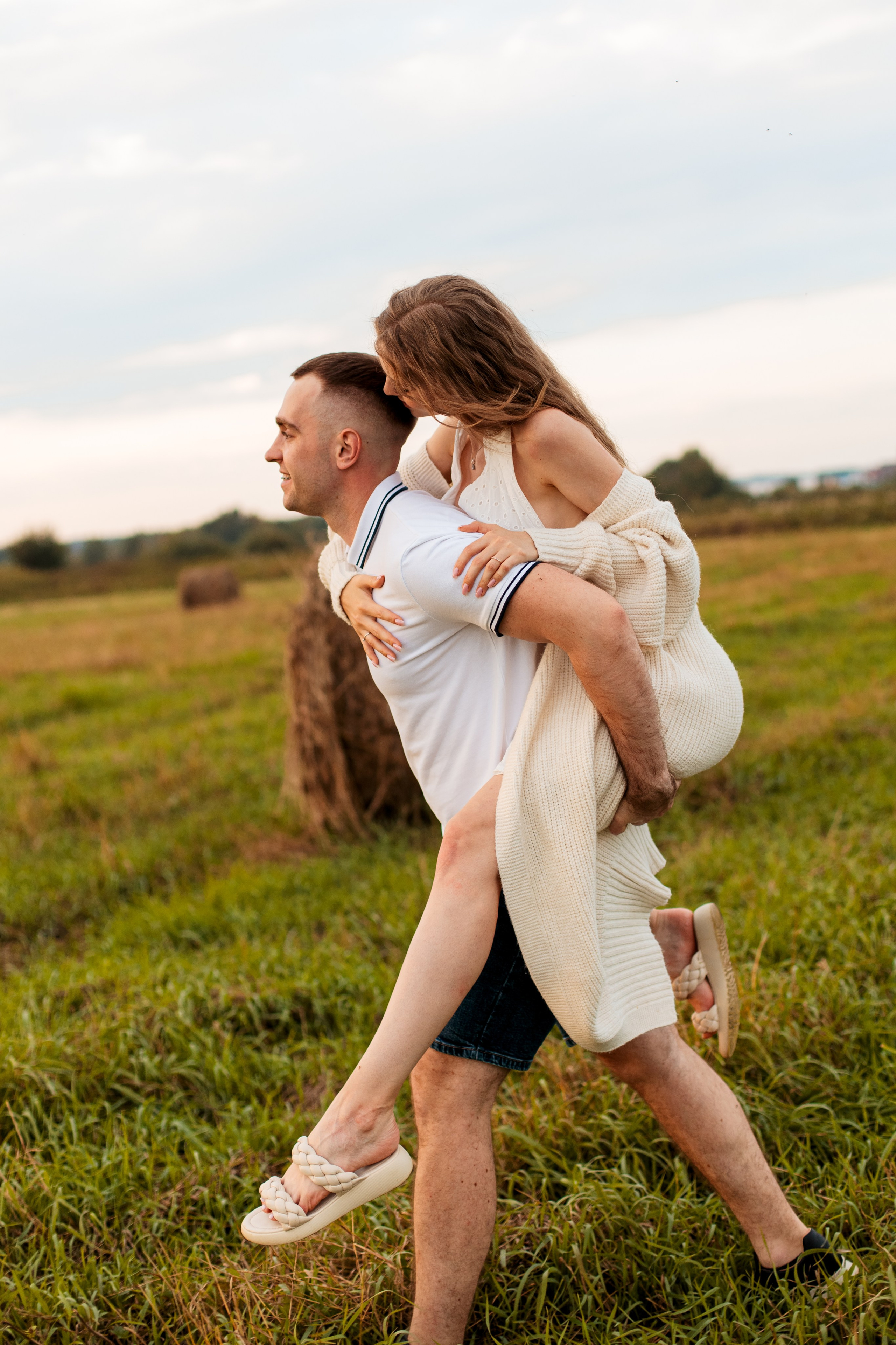 Поле. Свадебный и семейный фотограф Екатеринбург Настя Саедгалина