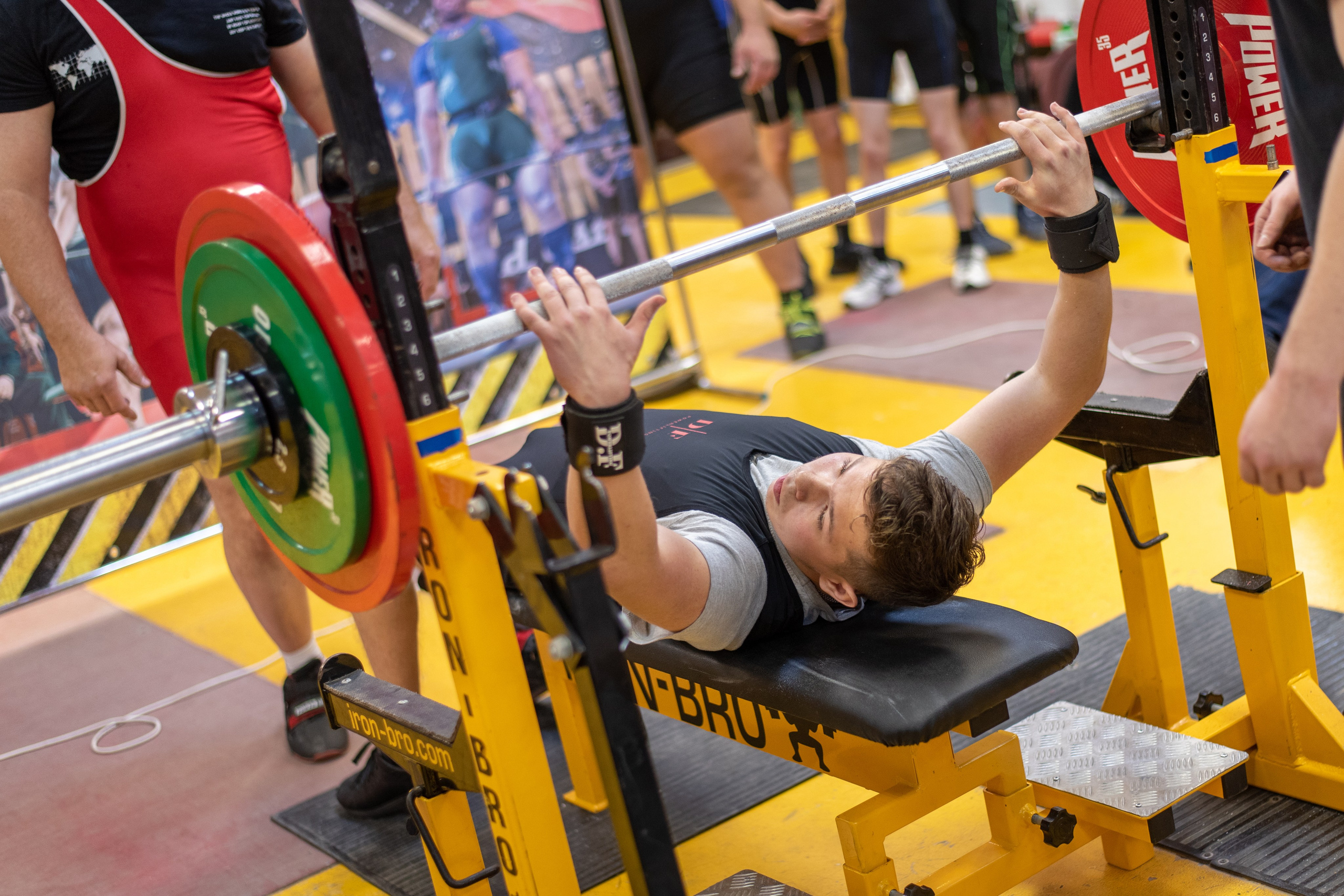 Фоторепортаж с турнира по пауэрлифтингу