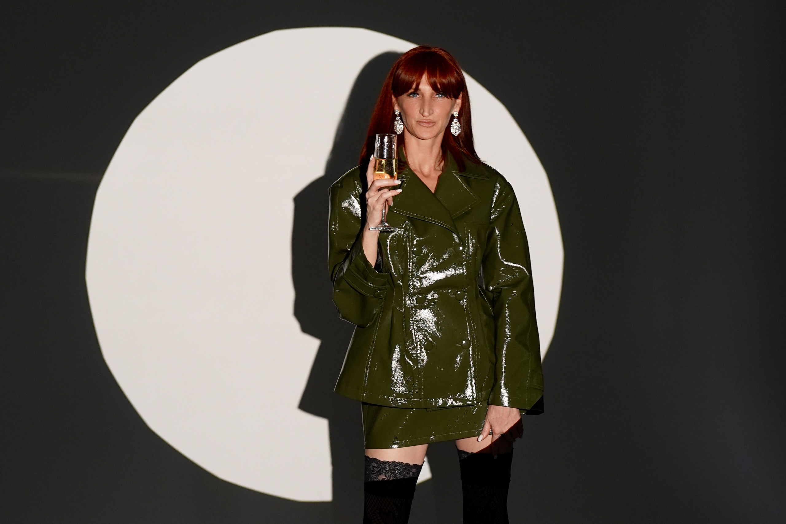 Женский портрет. Главная