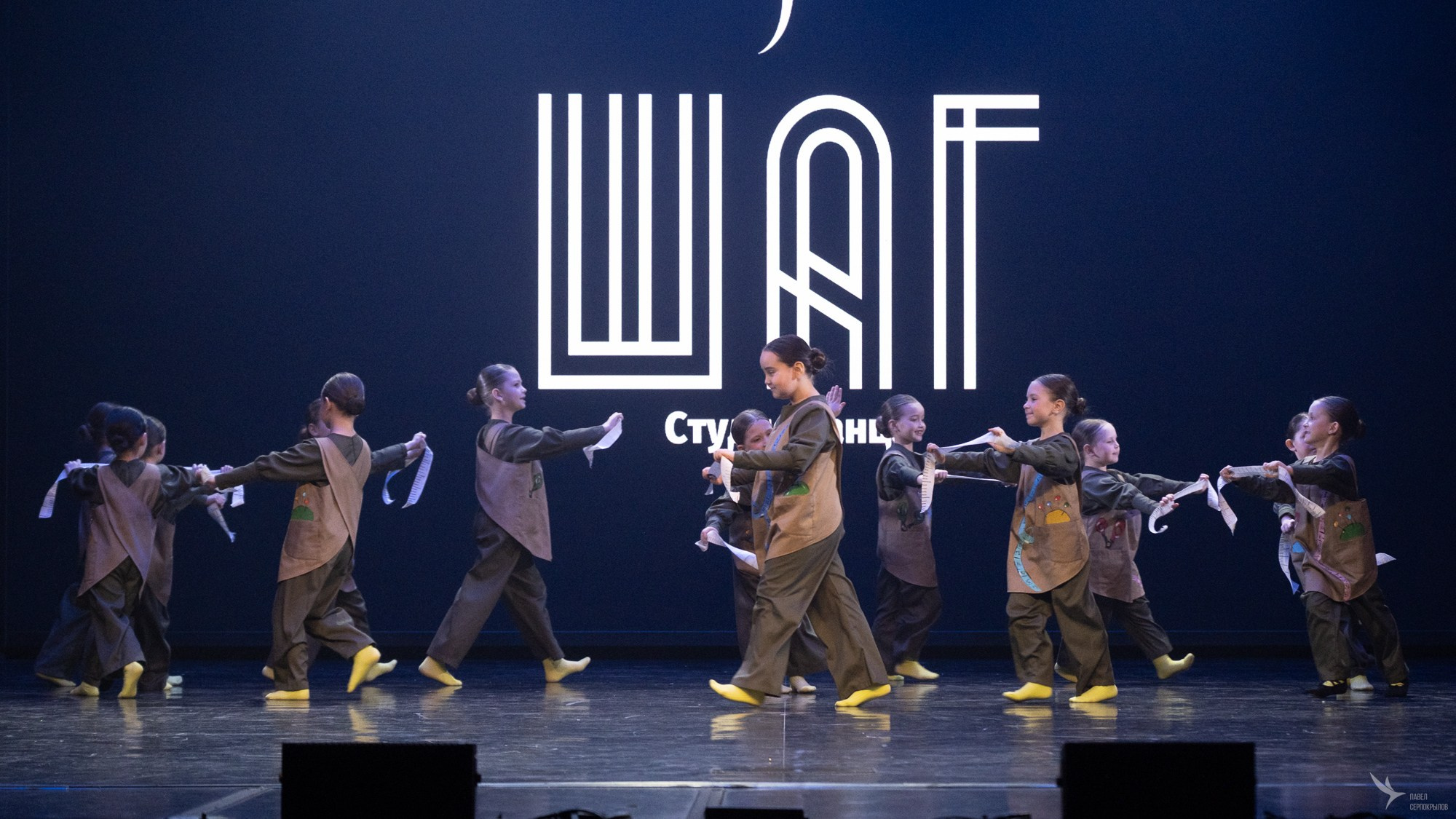 Отчетный концерт студии танца «ШАГ». Репортажный фотограф в Казани Павел Серпокрылов