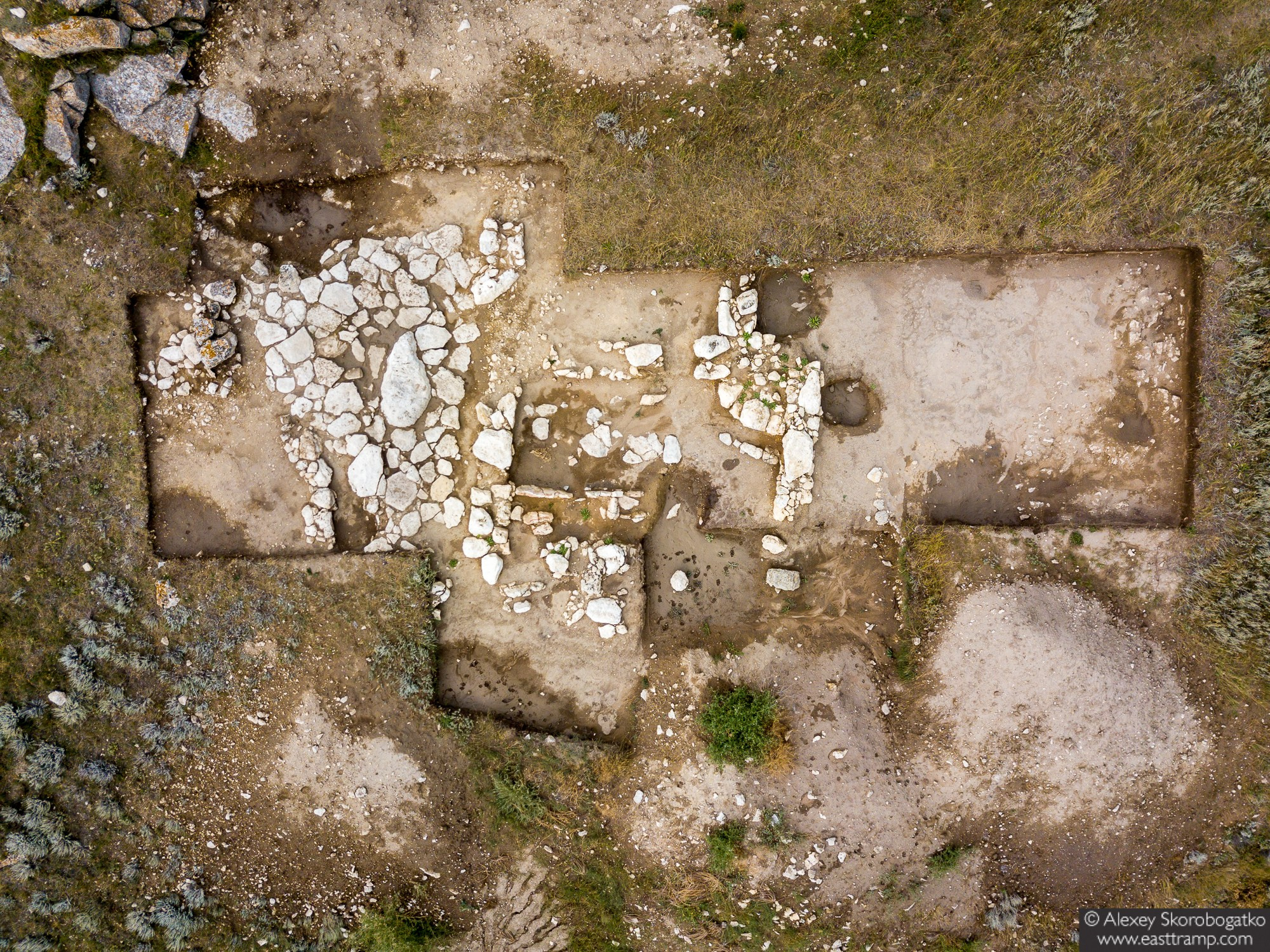 Археологические раскопки некрополя Кыз-Аул в Крыму. Фотограф Алексей Скоробогатько