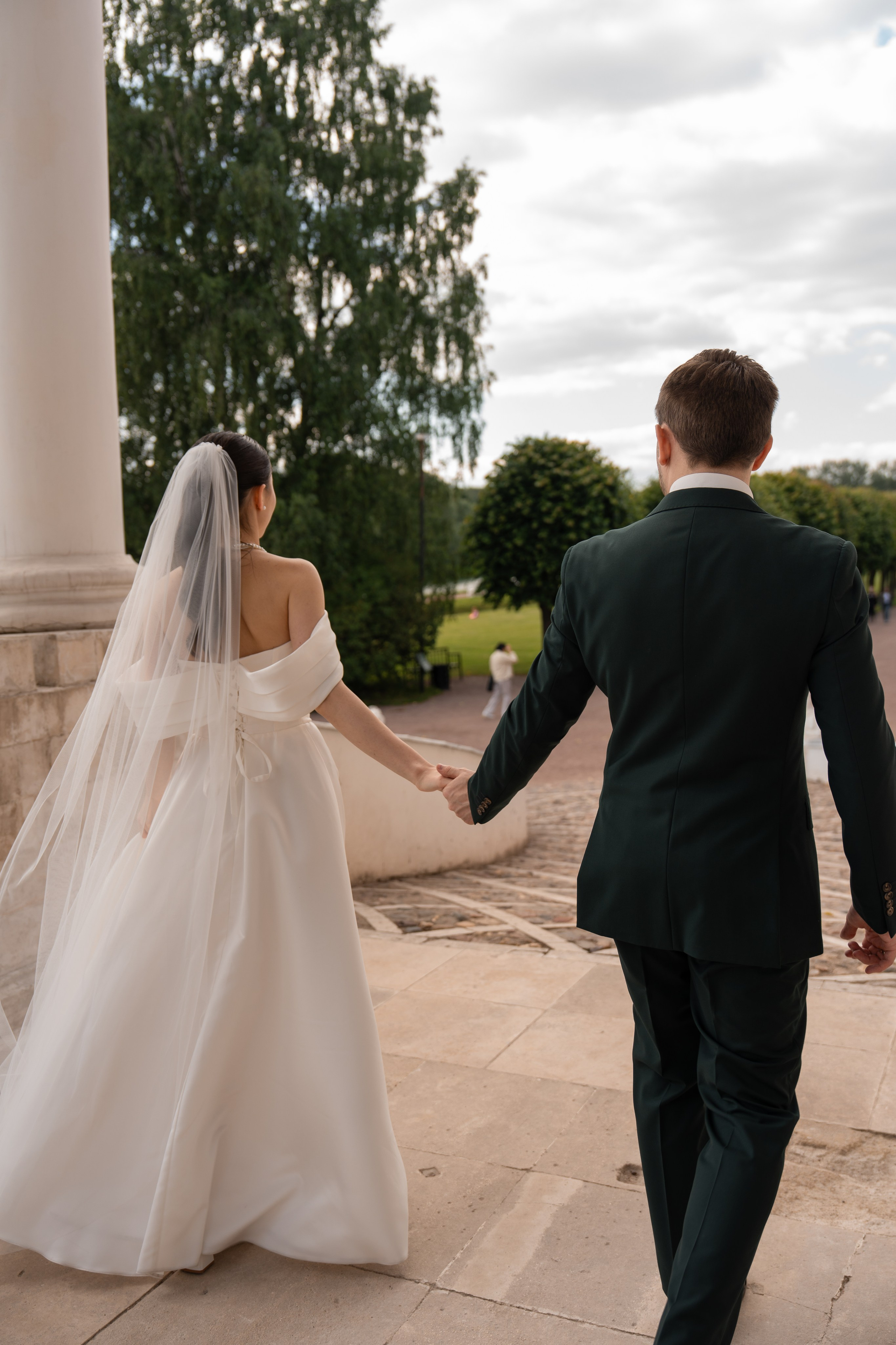 Влад и Илина в Кусково. Свадебный фотограф в Москве Анна Полушина