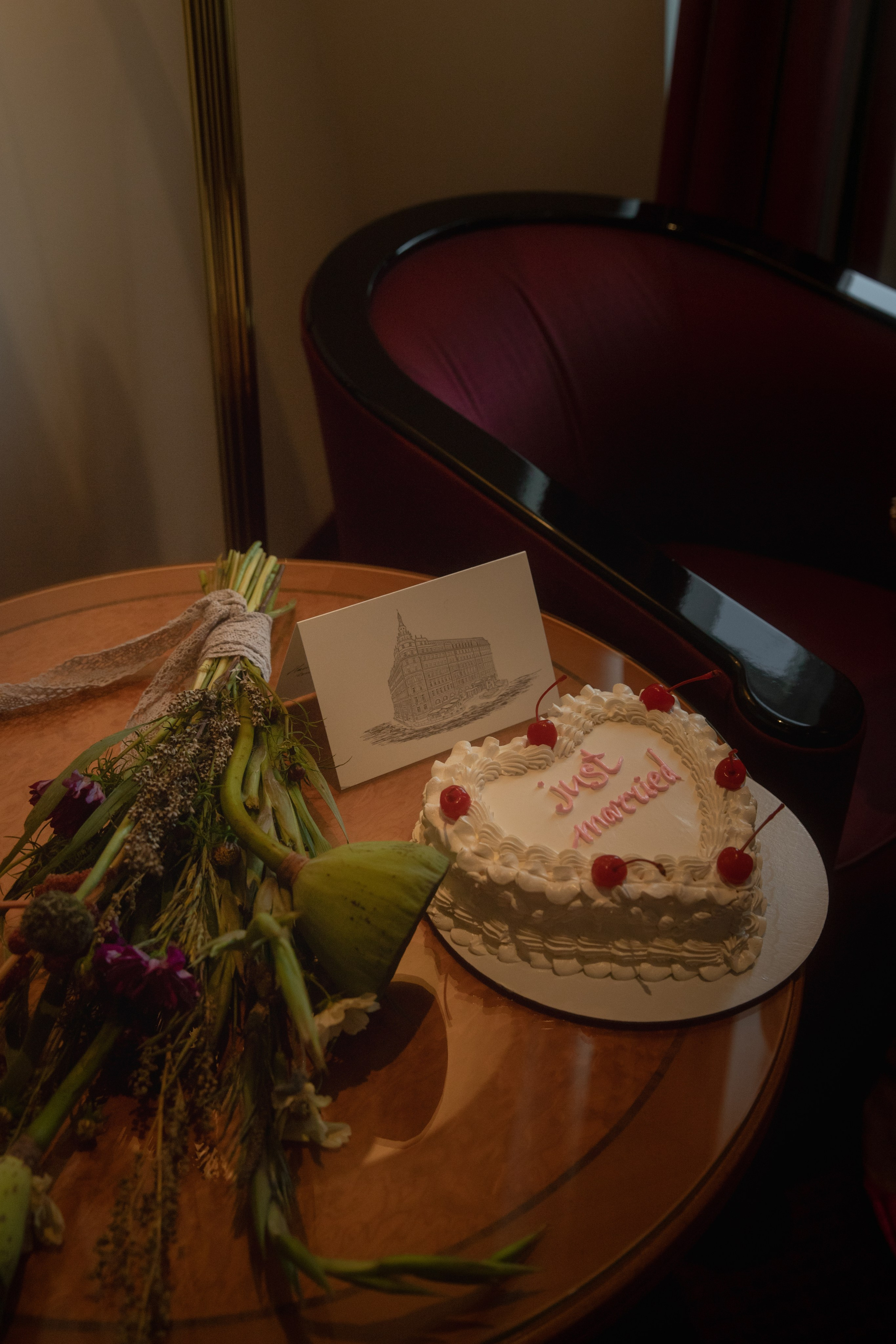 Анна и Никита, роспись и прогулка в Москве. Фотограф в Москве Екатерина Черненко