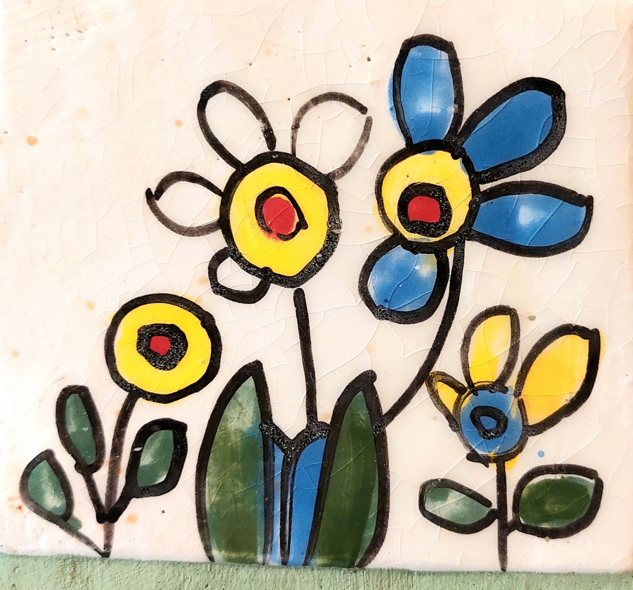 Много плиток-цветочков. Керамика с историей. Елена Рогалёва