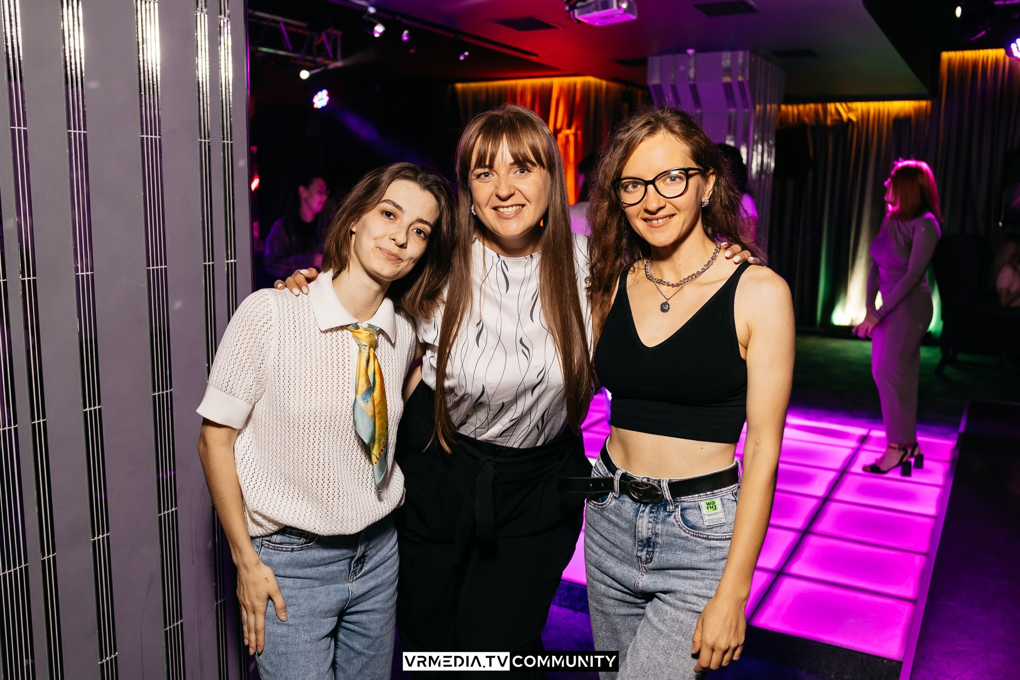 Выходные в караоке-баре «Volna»