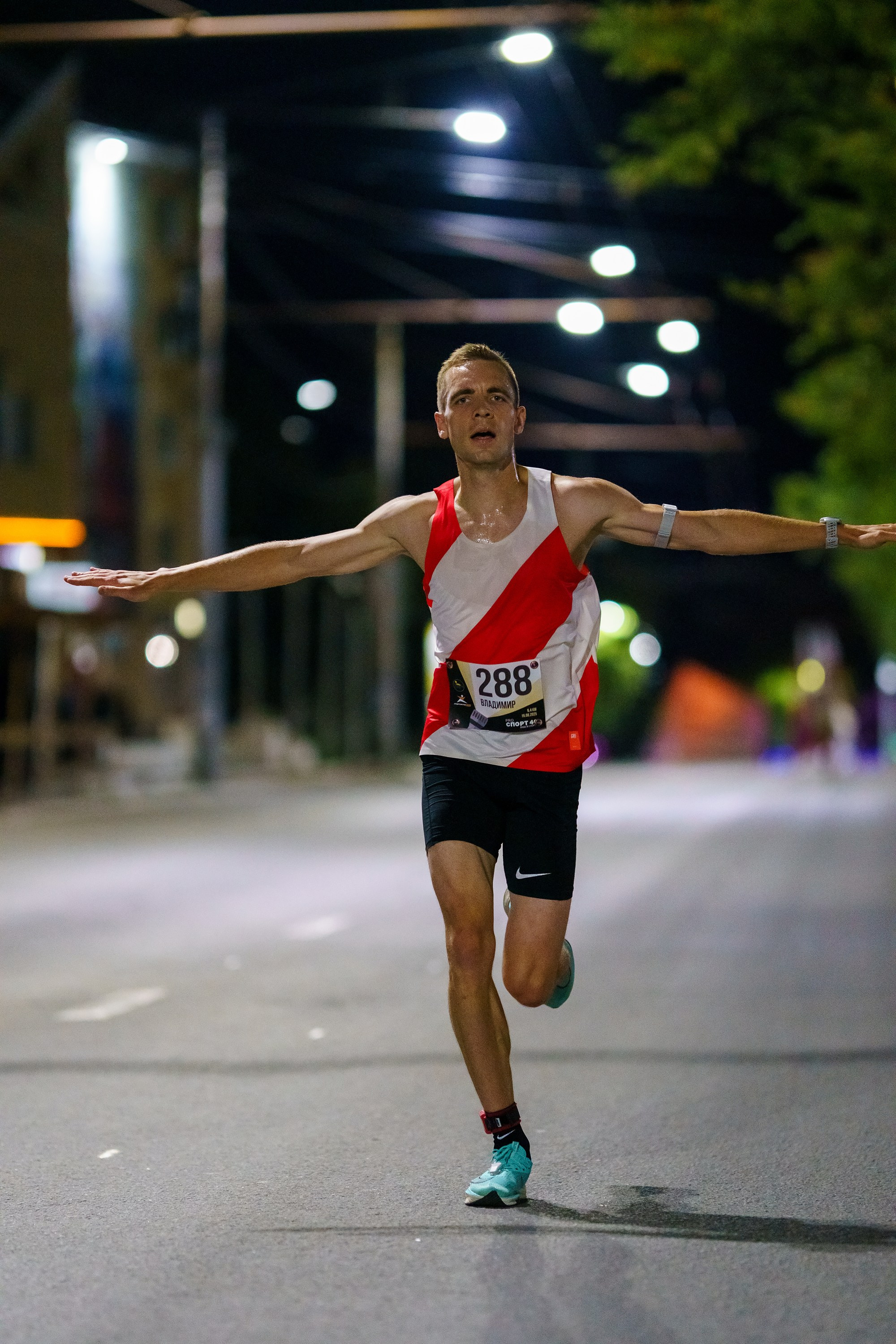 Фотографии Забег «Калуга ночь» 2025. Фотограф спортивные события, недвижимость, турбизнес