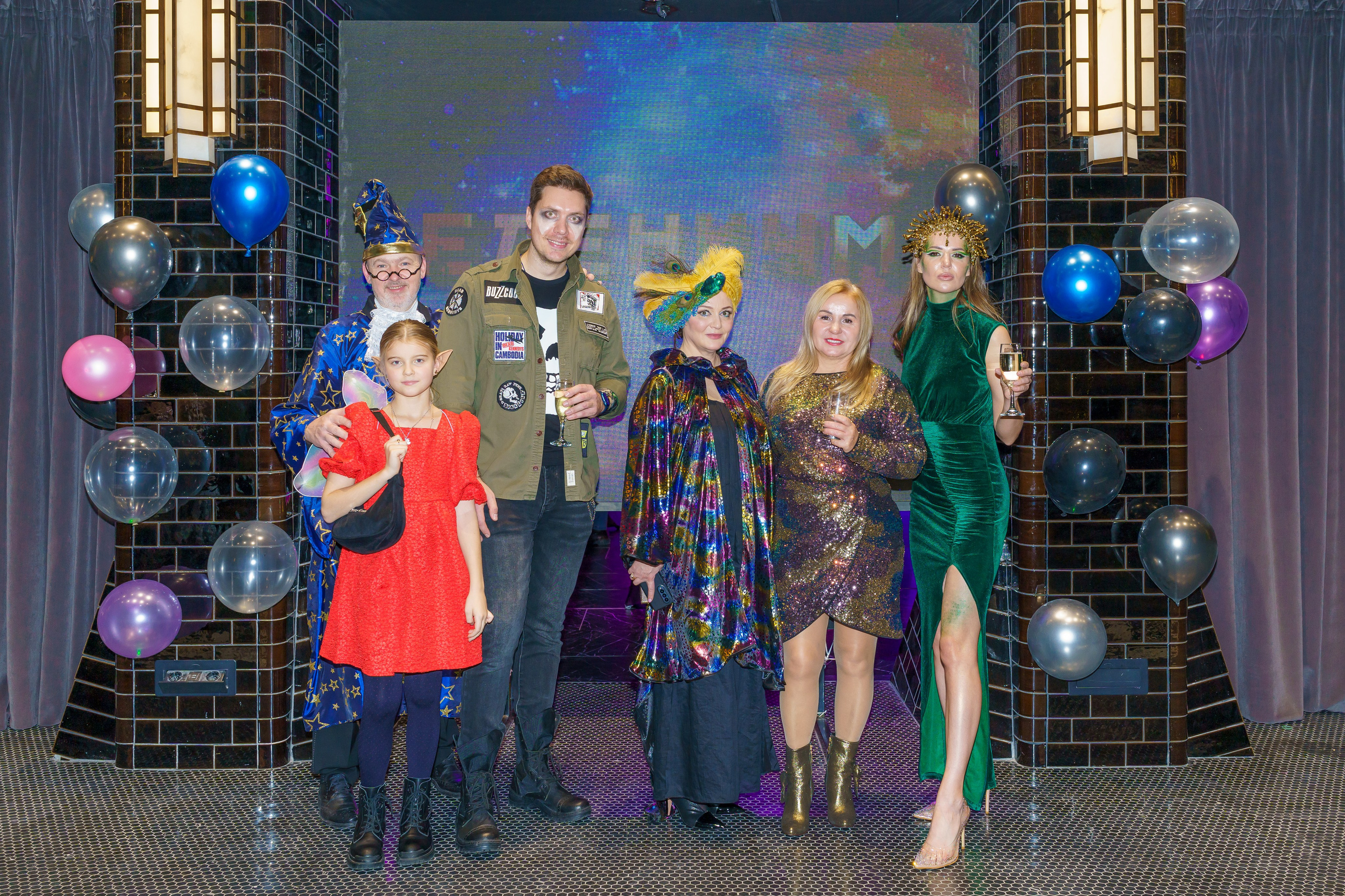 Взрослый день рождения. Photomantis