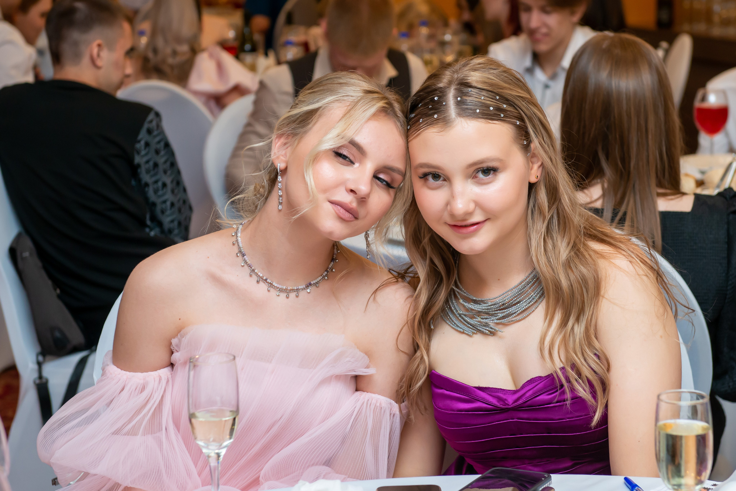 Выпускной вечер в гимназии № 37, ресторан La Ronde