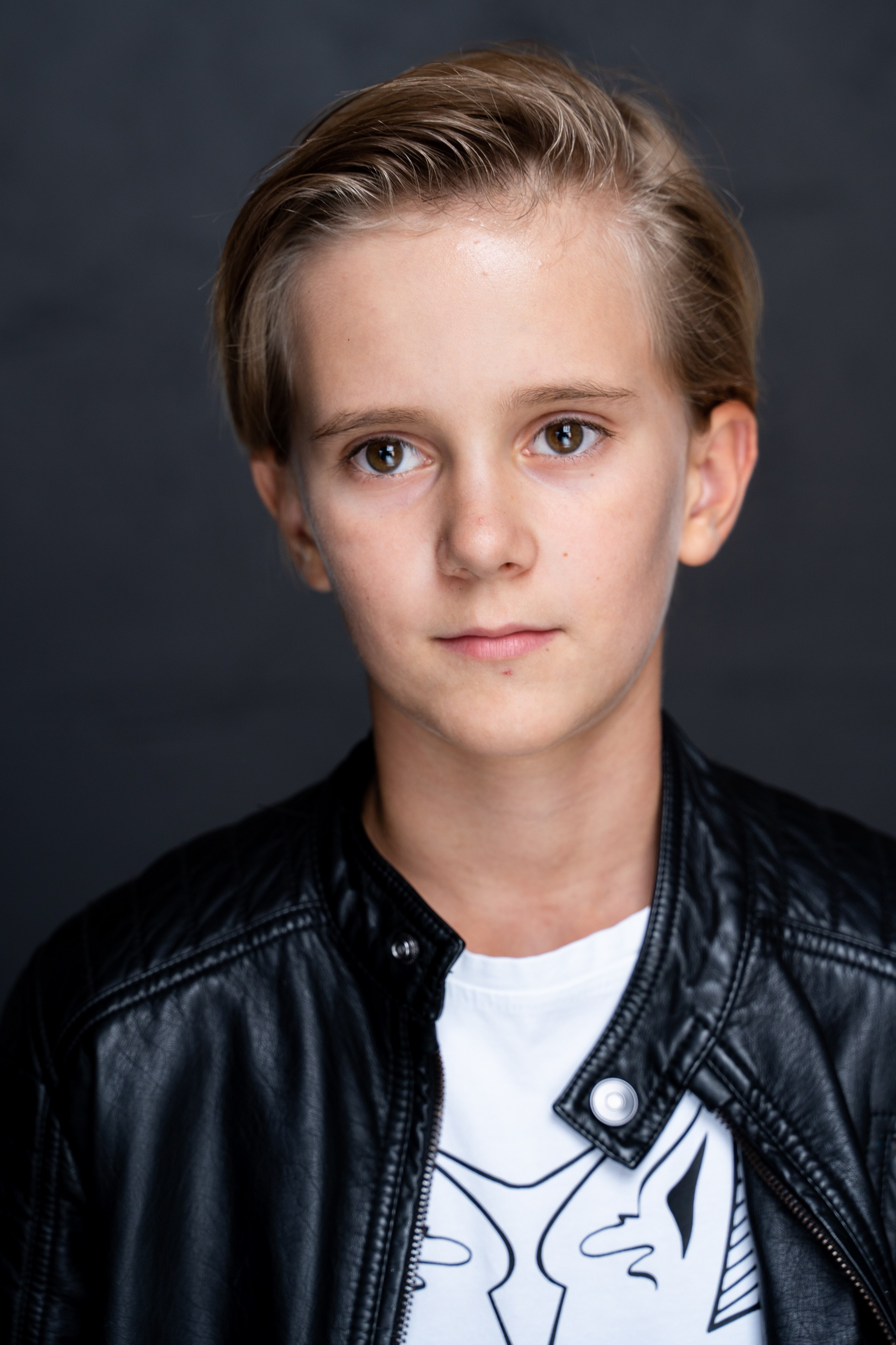 ГЕОРГИЙ. Портретный фотограф. Актёрское портфолио