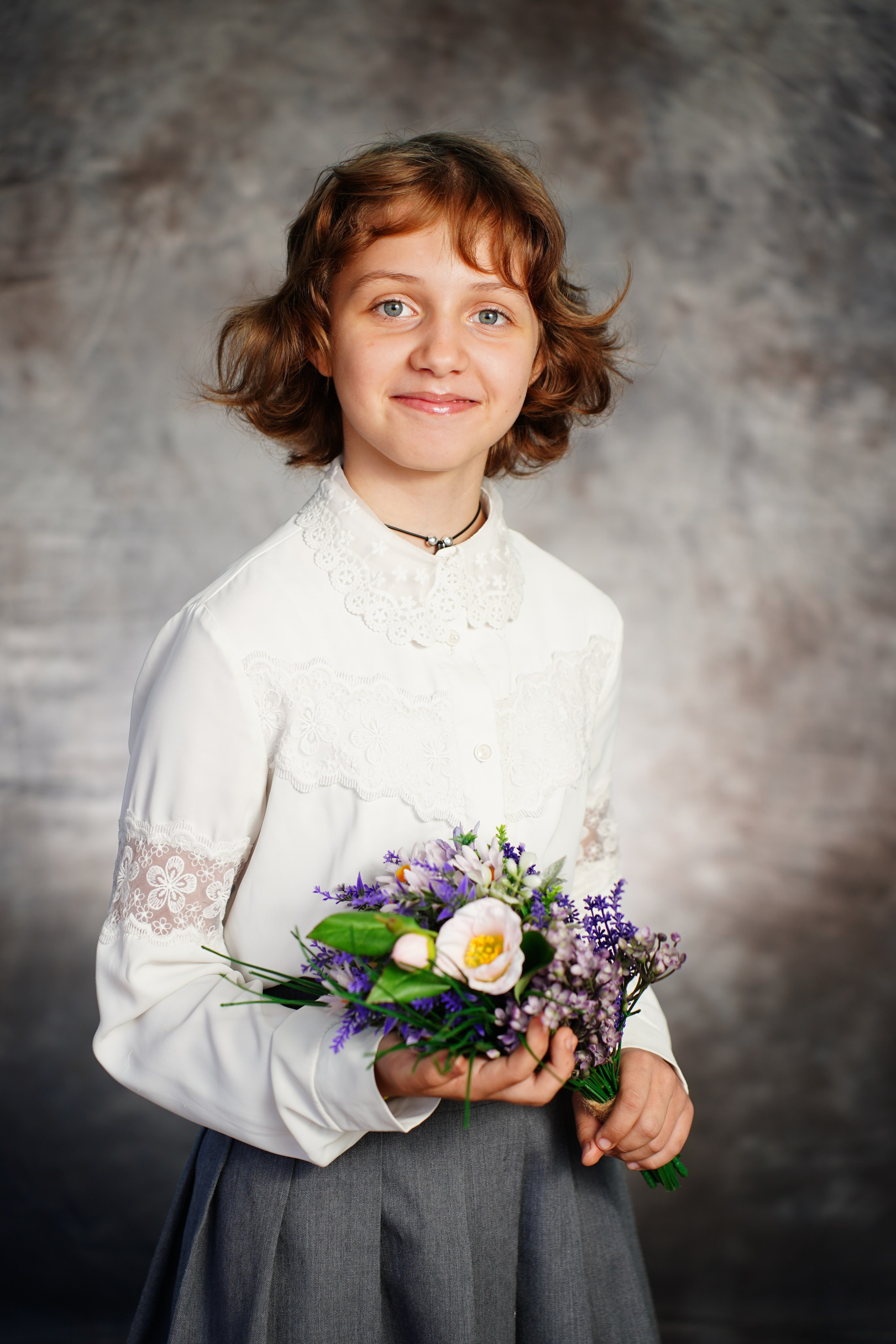 фон Графит в теплом тоне