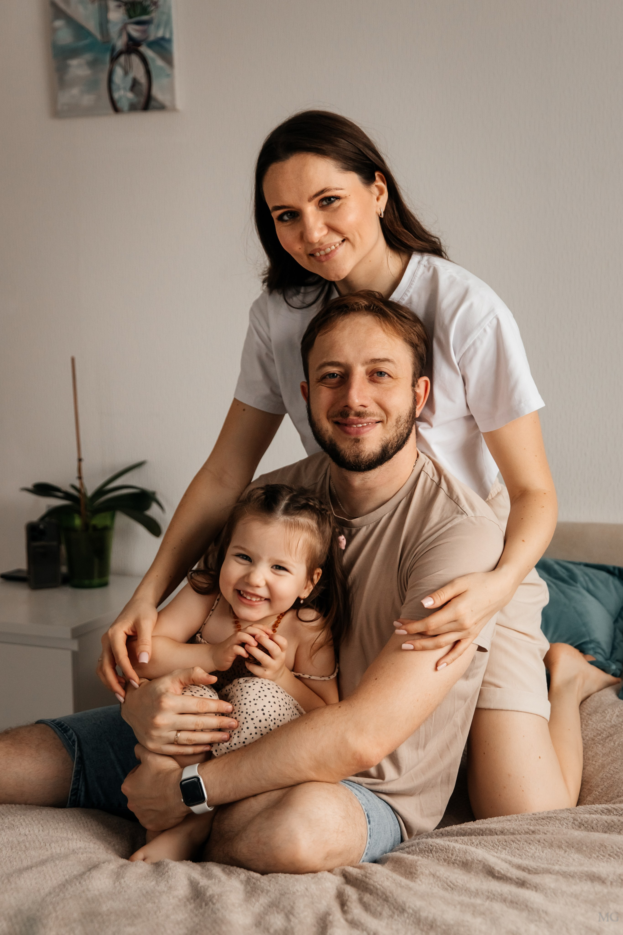 Софа и родители. Маша Гонтарь Семейный домашний репортажный фотограф в Санкт-Петербурге