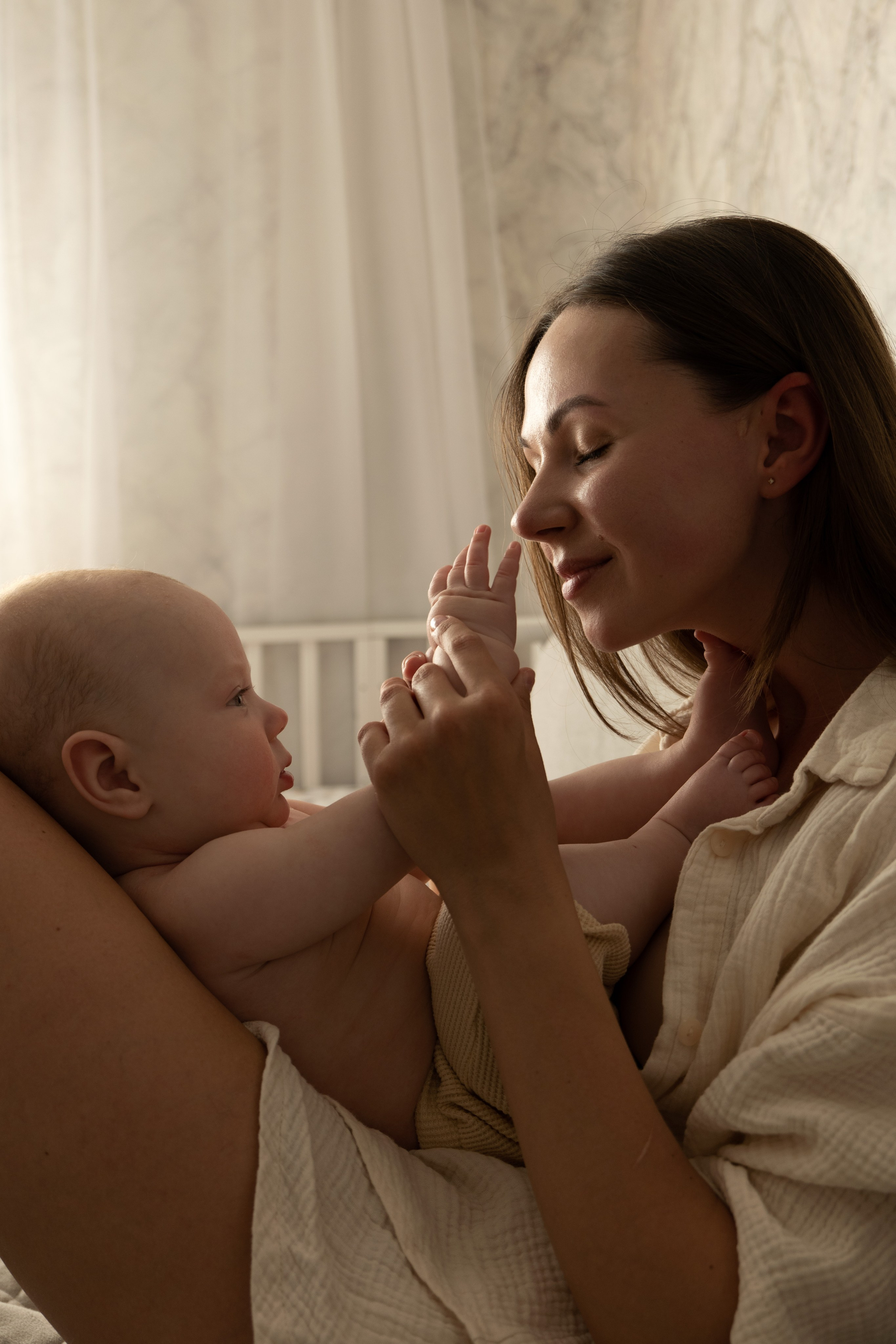 Мама и малыш (5 месяцев). Фотограф видеограф Ольга Василевская