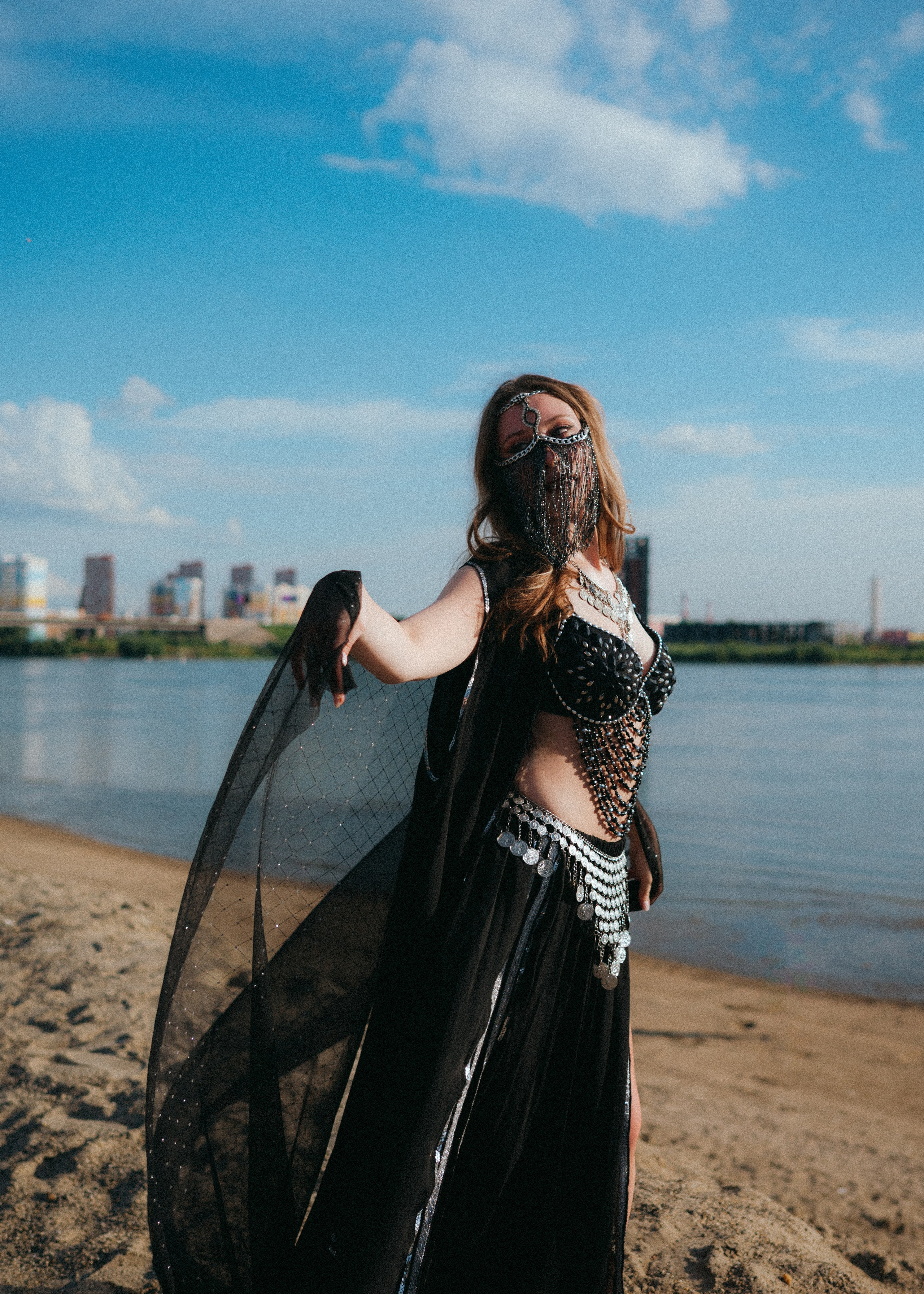 Орг https://t.me/fv_nsk vk.com/fv_nsk #фотовстречинск 💃🏻 @lina_laww Vk: https://vk.com/lina_lavv 💃🏻 @victoryyya_05 https://vk.com/victoryya_kir 👑 Белый костюм и&nbsp;тиара VK @olga.karrott.jewelry