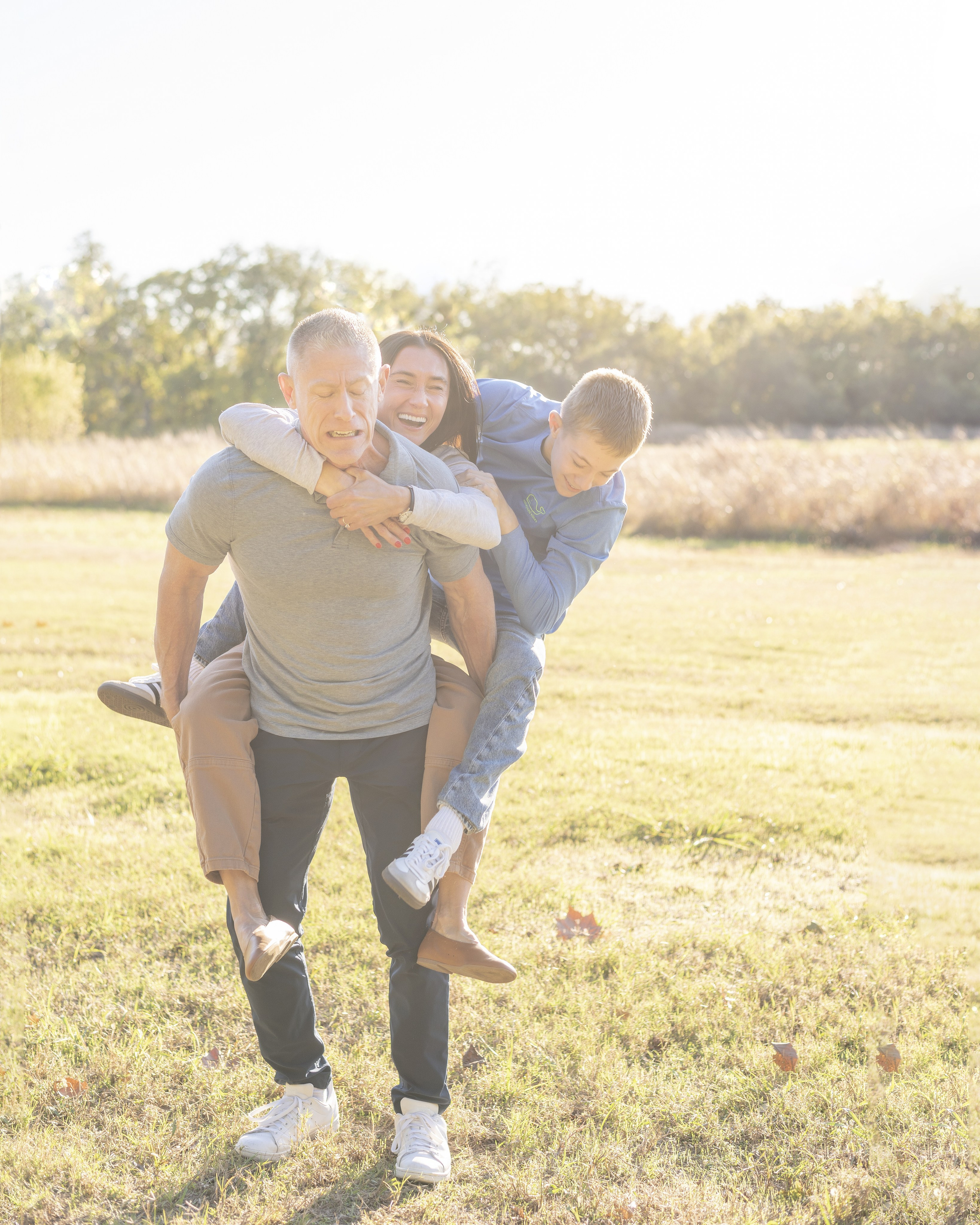 Oklahoma Family Photographer | Natural Family Photography in Stillwater, OK. Wedding Family Portrait Photographer in Stillwater, Tulsa, OKC Oklahoma | Nika Loran Photography