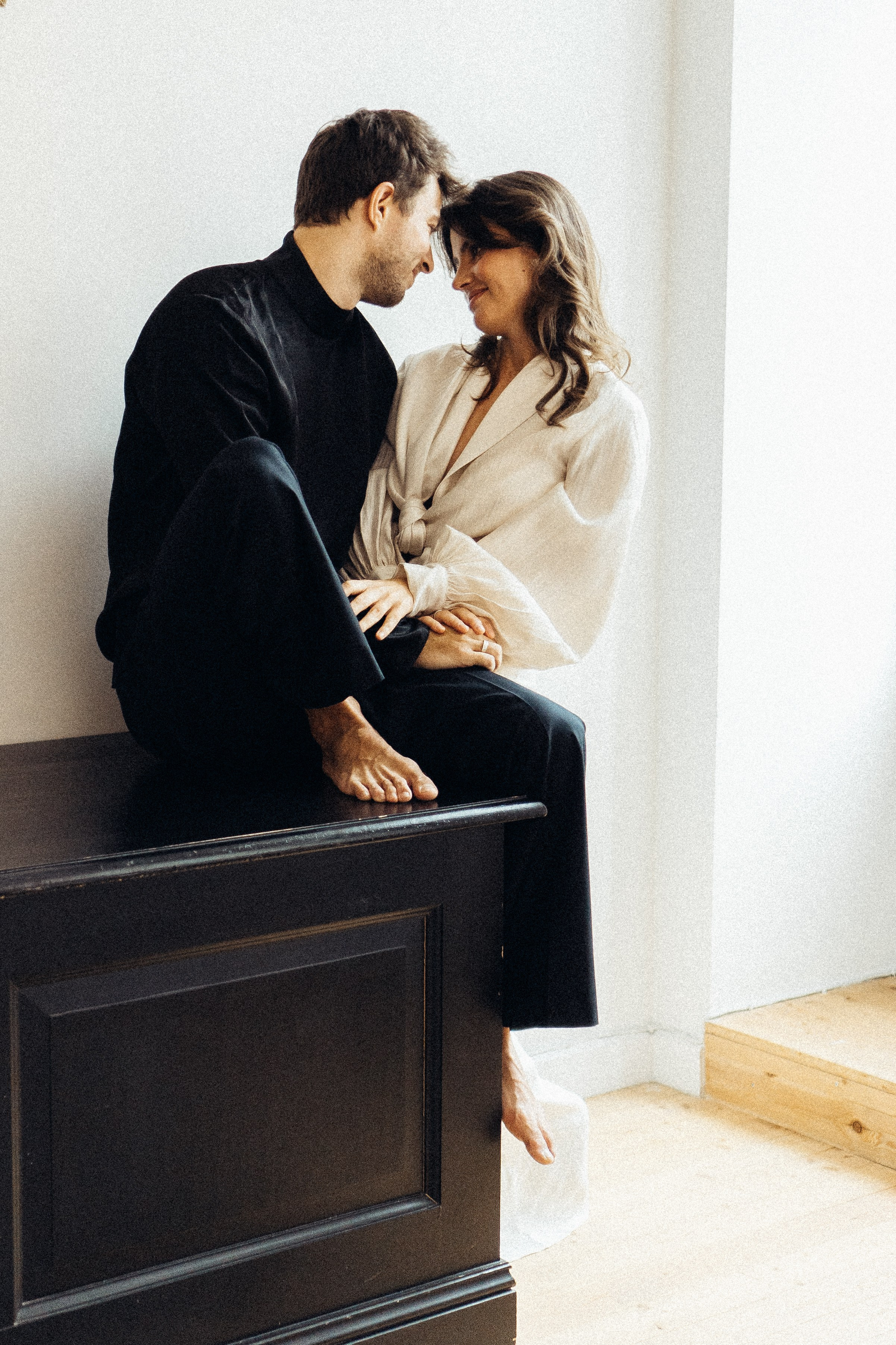 УТРО ЖЕНИХА И НЕВЕСТЫ В ПИТЕРСКОЙ КВАРТИРЕ И СЬЕМКА С СВАДЕБНЫХ ОБРАЗАХ. Профессиональный фотограф, Санкт-Петербург — Виктория Богомолова