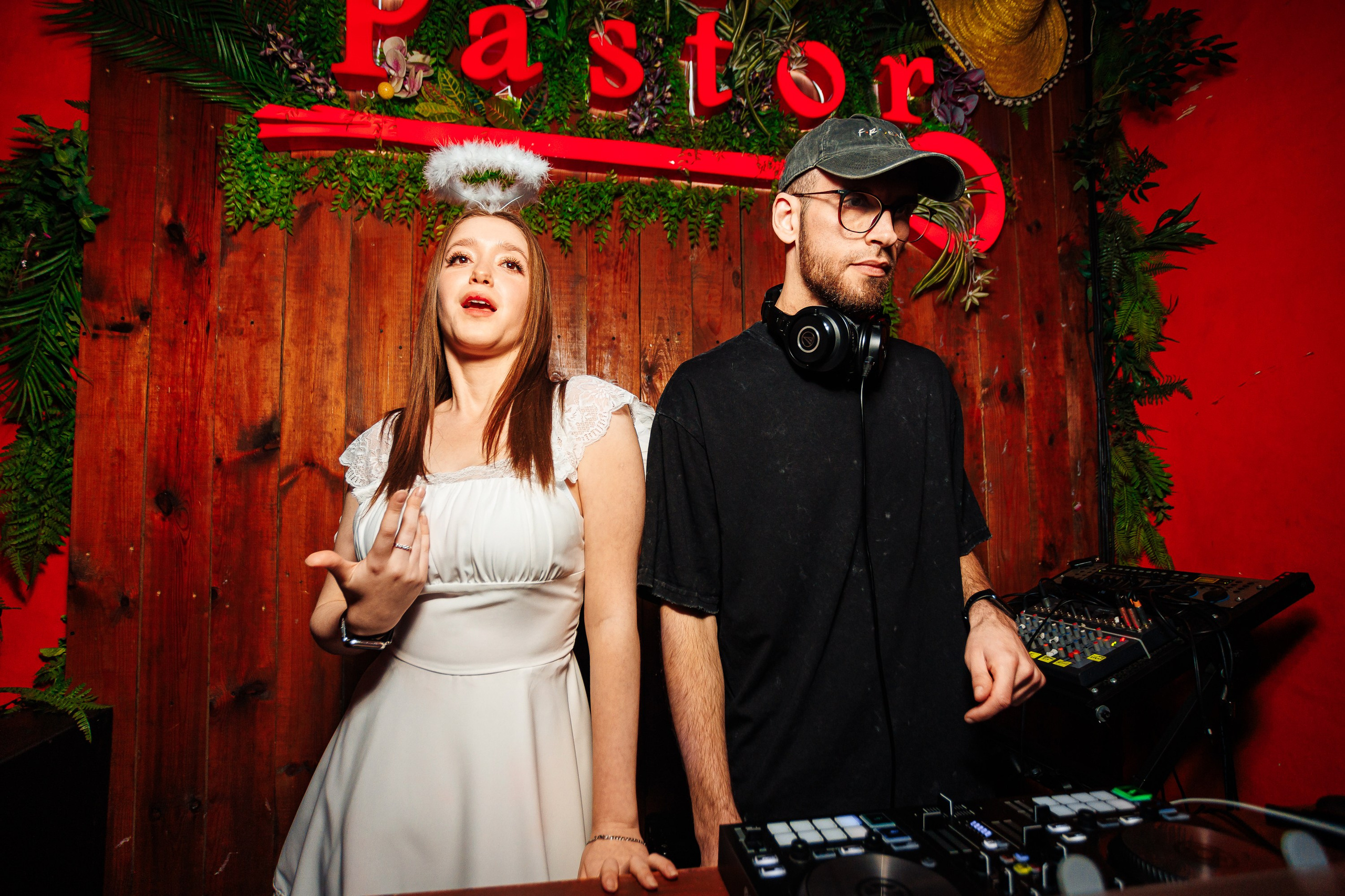 День влюблённых_El Pastor_Симферополь_14.02.2025. Аминов Руслан | Фотограф