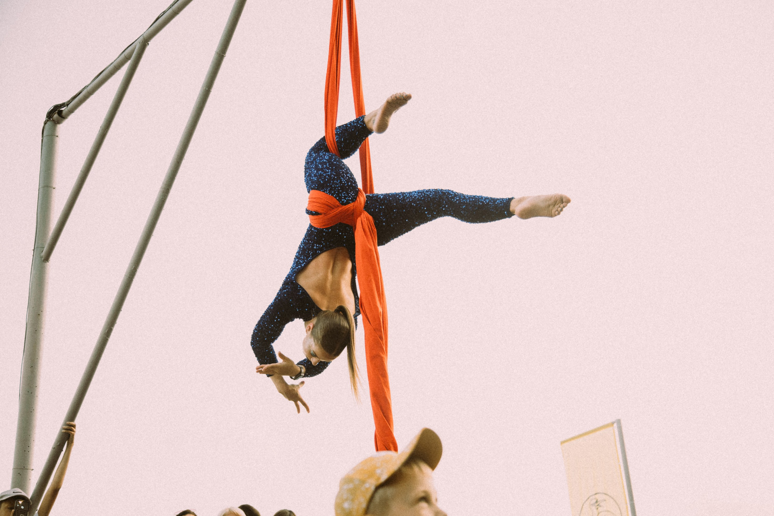 Открытие сезона в HUNGRY BIRD_Симеиз_Крым_14.06.2025. Аминов Руслан | Фотограф