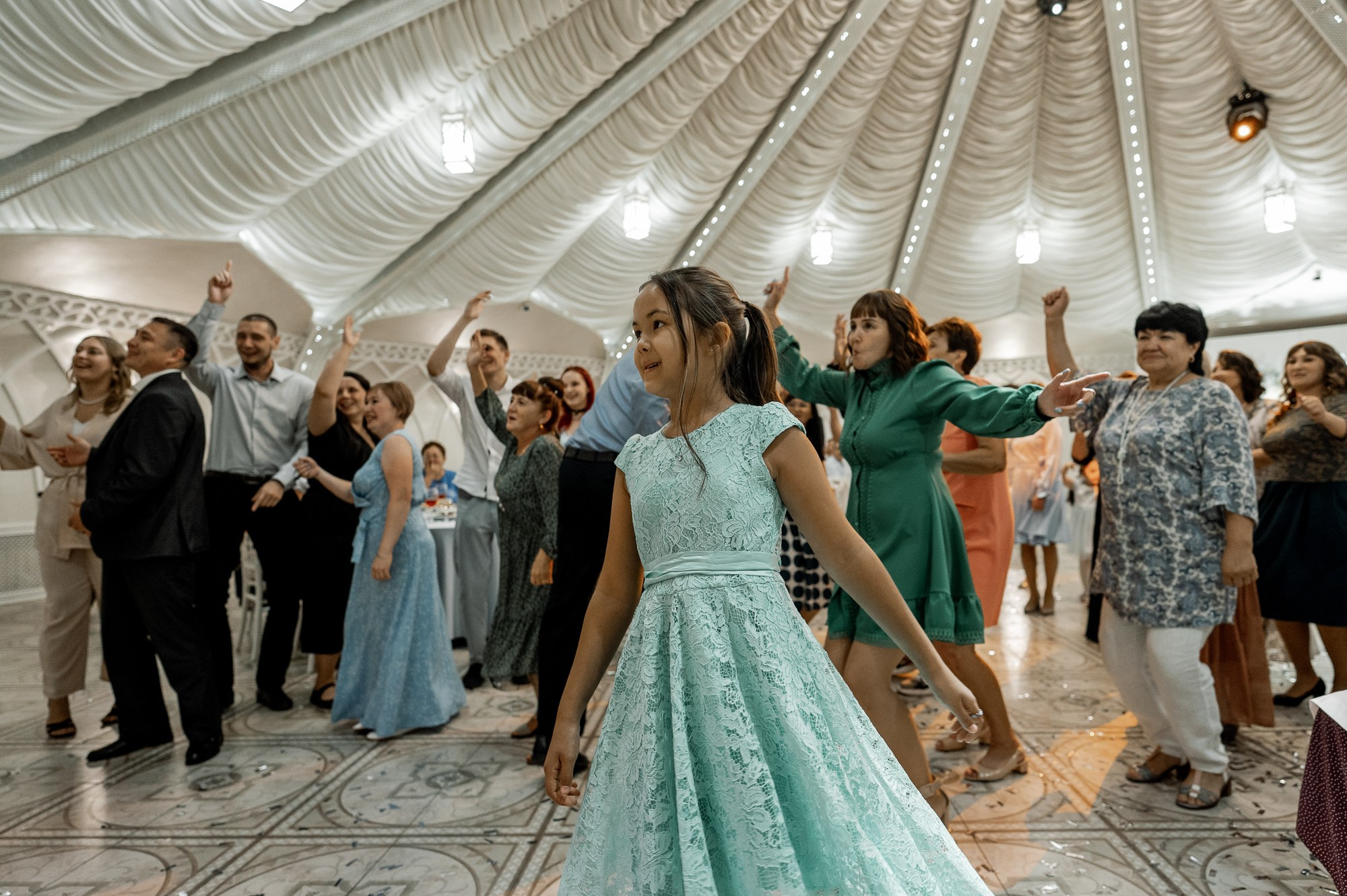 Денис и Алсу. Свадебный фотограф в Тюмени Анастасия Конева