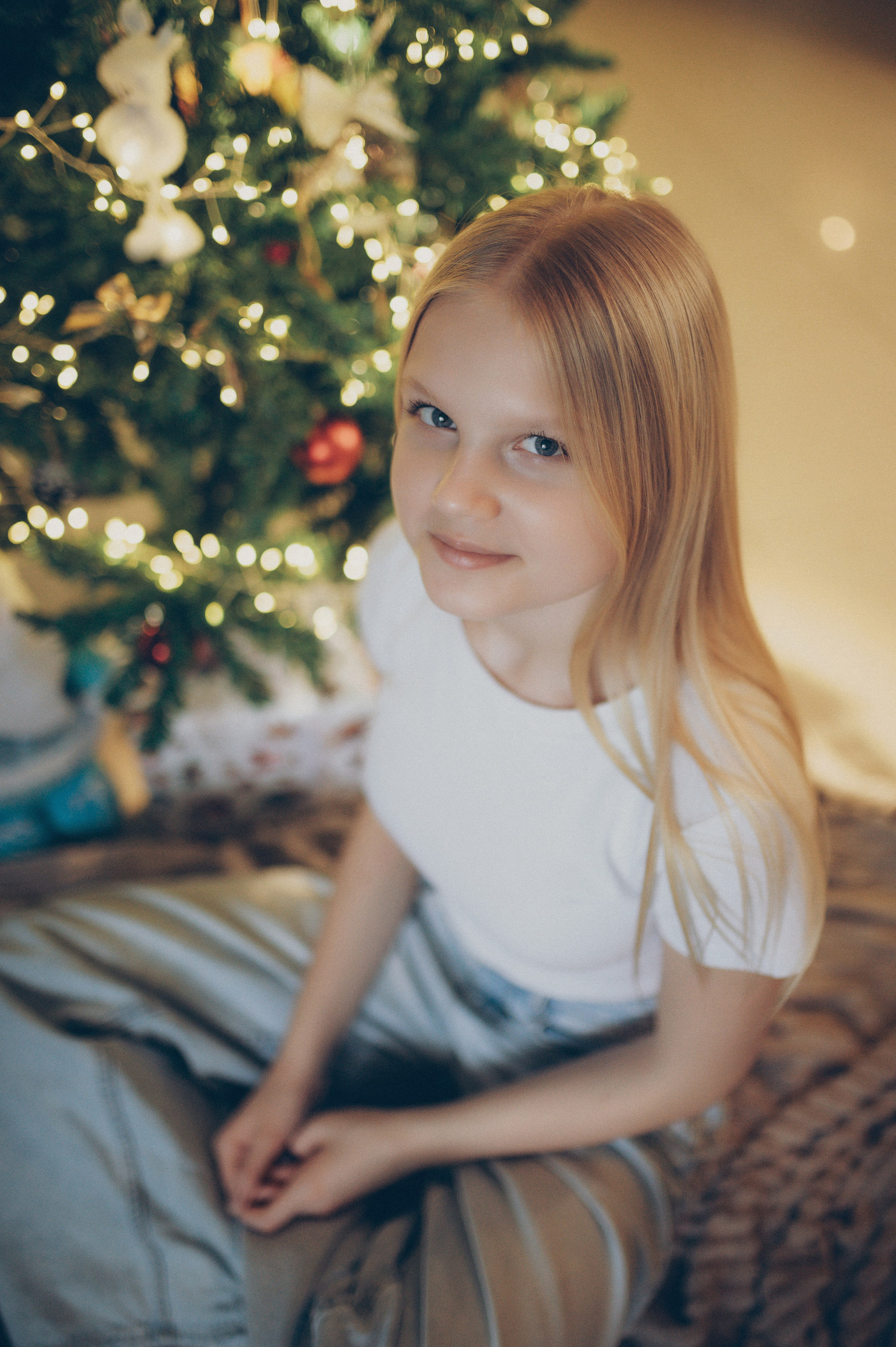 Тася, Соня, Женя и Илья (новогодняя домашняя). Фотограф, г. Лесной Свердловской области