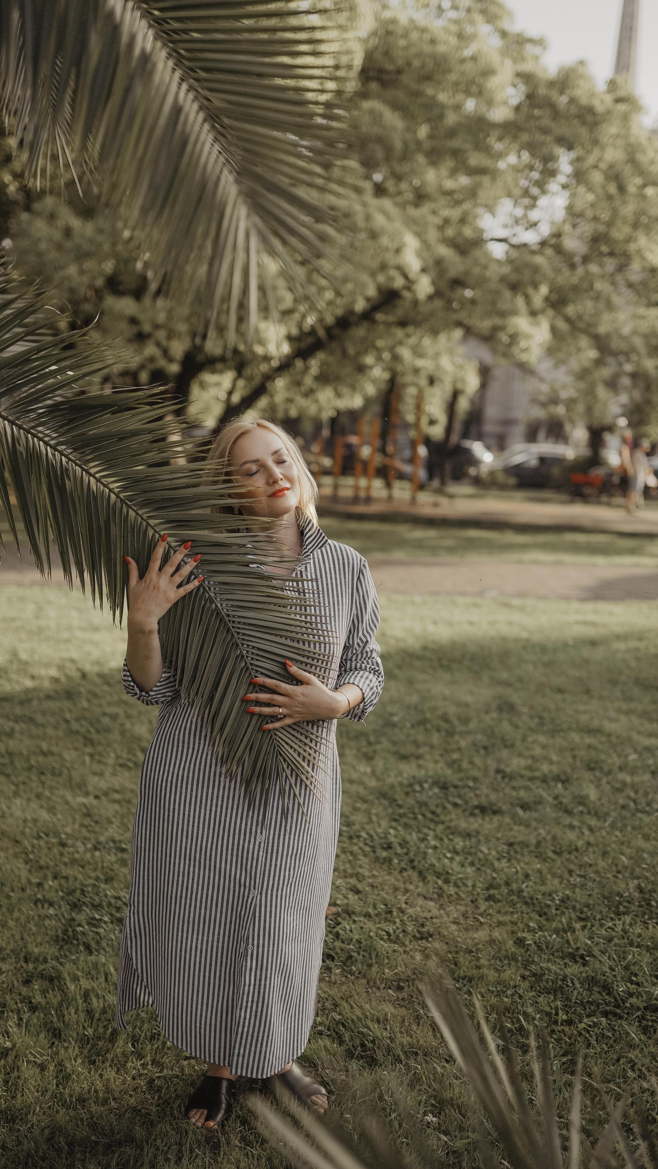 Сквер у Морского Вокзала. Милана Довгаль - семейный фотограф и видеограф  в Адлере и Сочи