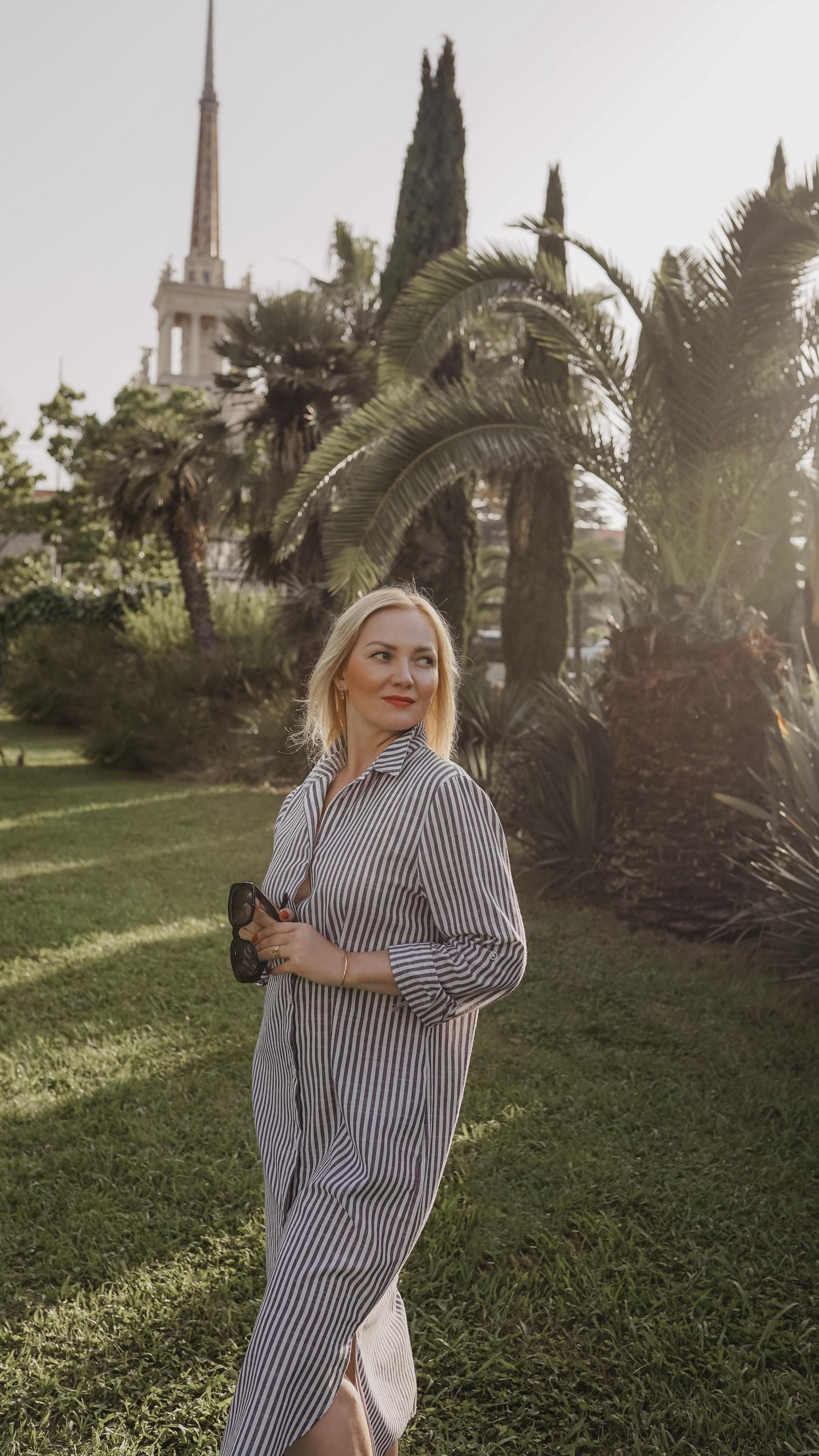 Сквер у Морского Вокзала. Милана Довгаль - семейный фотограф и видеограф  в Адлере и Сочи