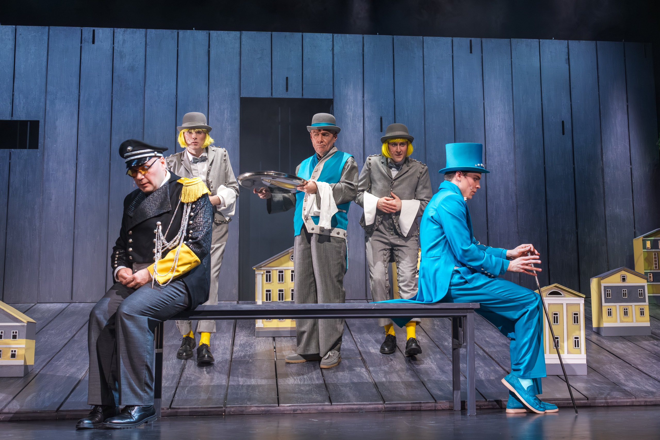 Театр Терезы Дуровой: Ревизор. Сайт фотографа Сергея Абрамова