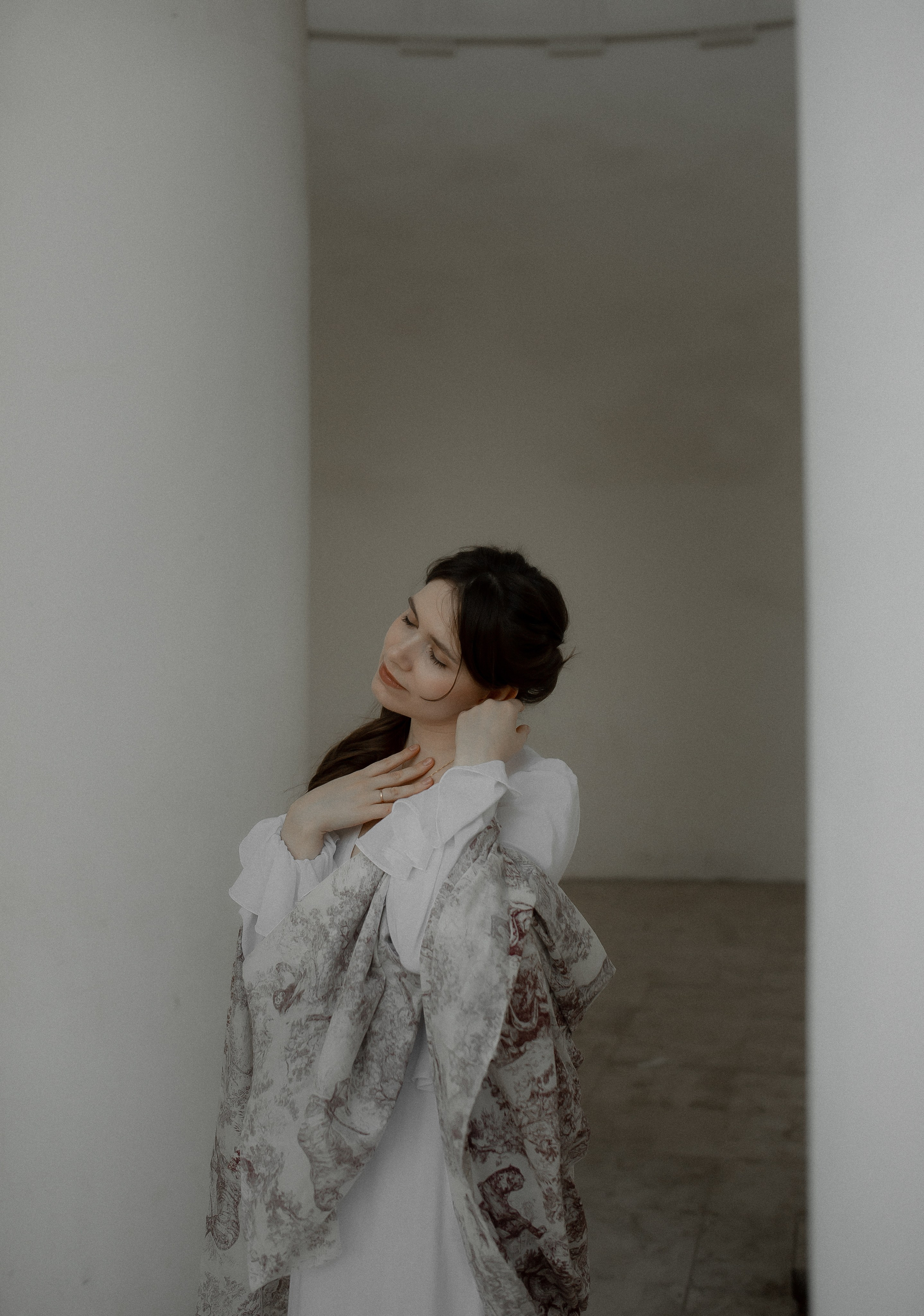 Александра. Твой проводник в мир ушедших эпох, романтики и женственности