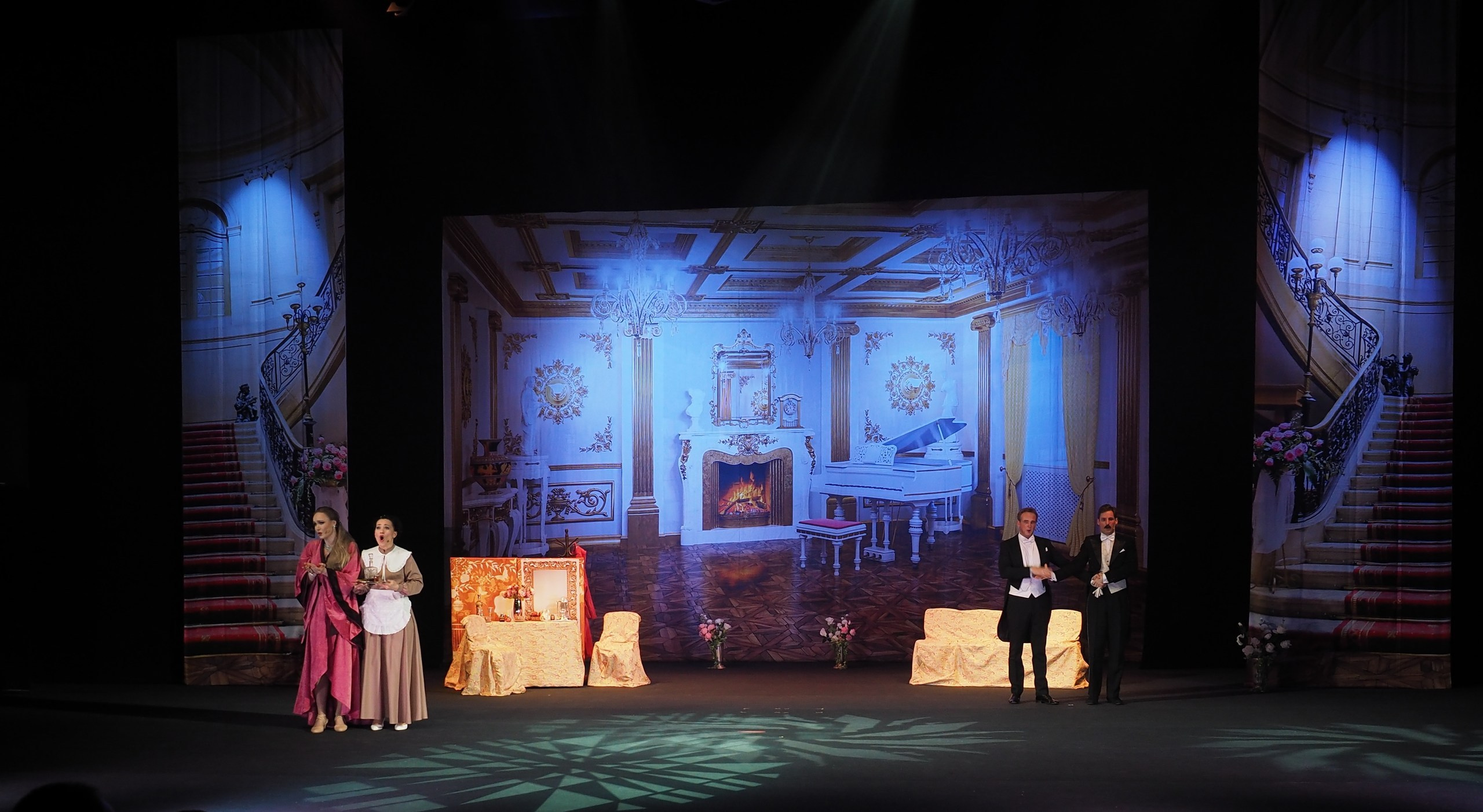 «БУФФ-ПАРАДИЗ» Летучая мышь (в Нск). Портретный и спортивный фотограф в Новосибирске и Твери Кононов Алексей