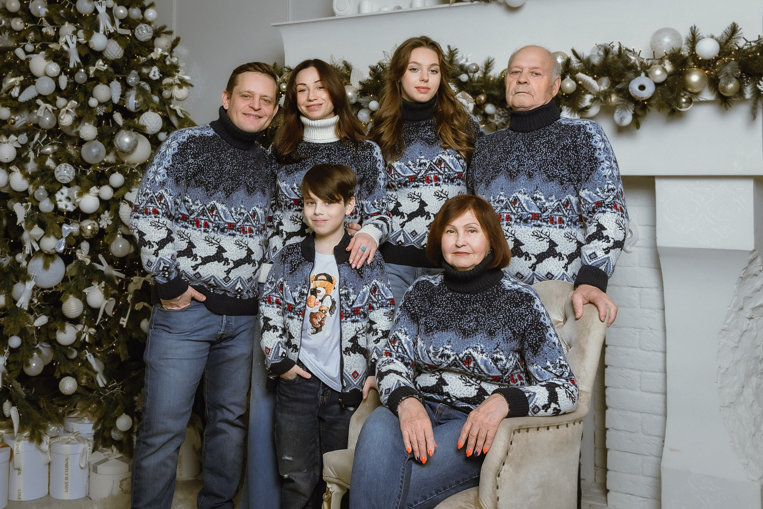 Семейная — 3 поколения. КОНТЕНТ | БРЕНД фотограф Санкт-Петербург — Жанна Олтаржевская