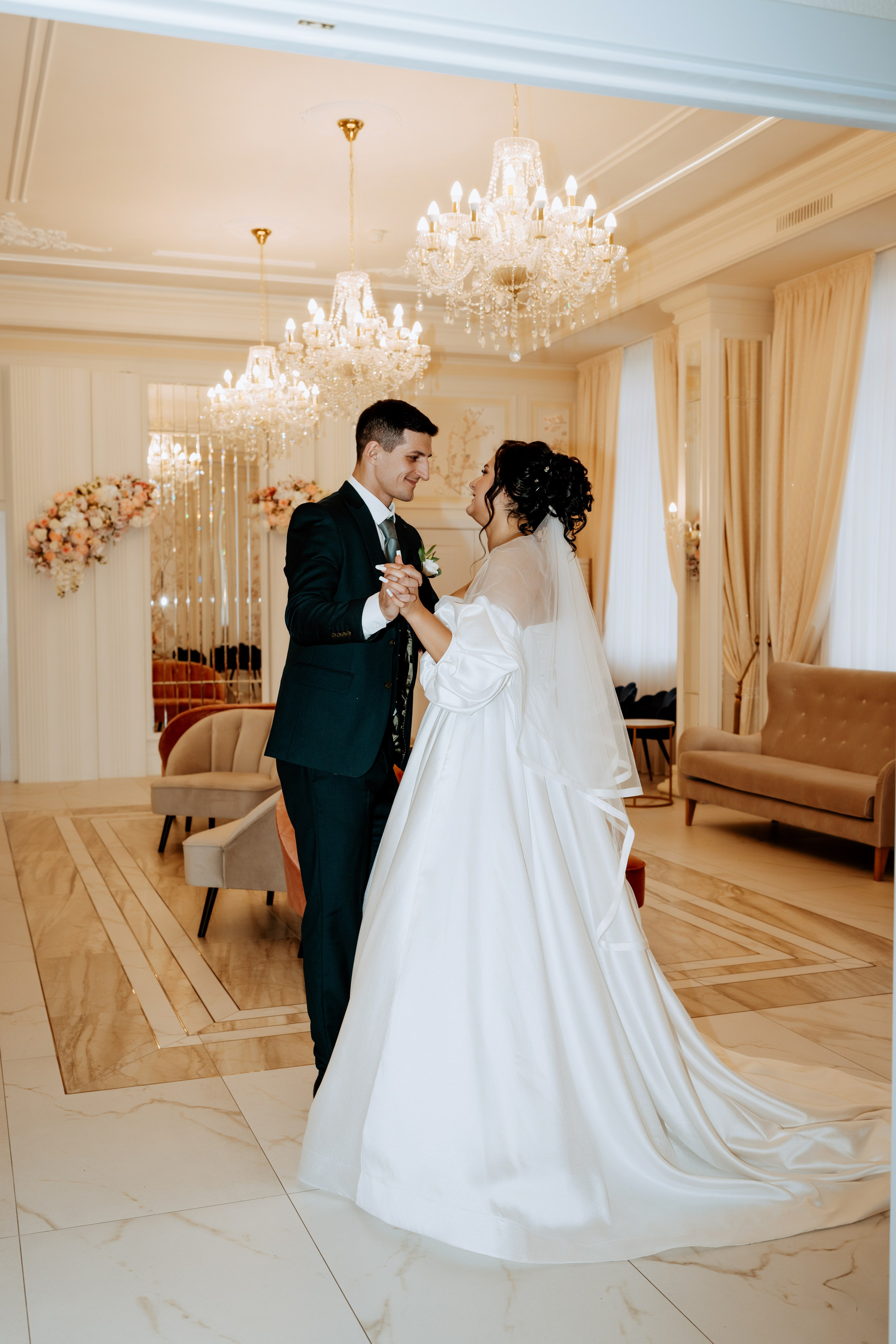 Свадьба, Витебский вокзал. Фотограф Оксана Шавва