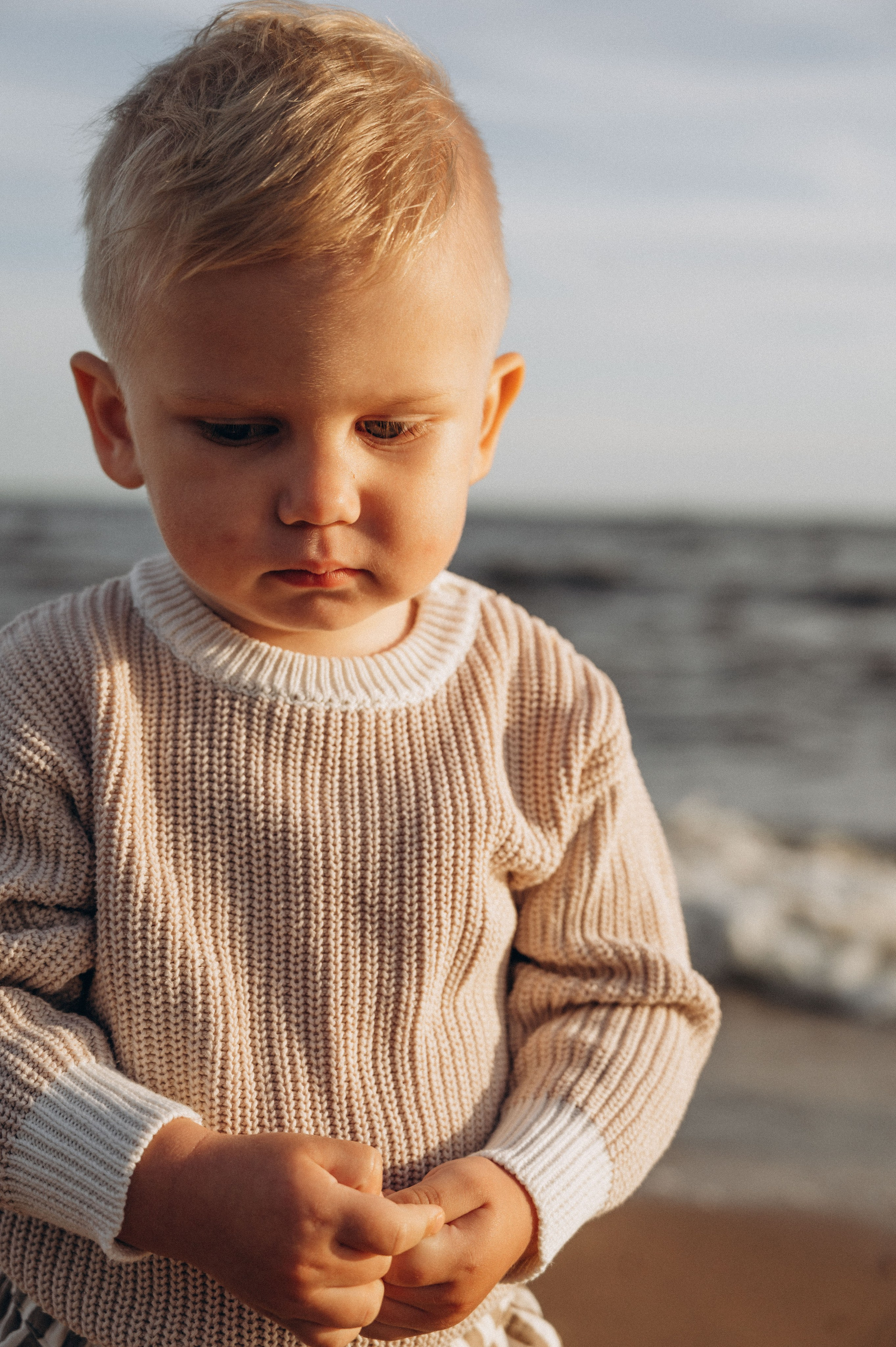 Юлия. Профессиональный фотограф беременности в СПБ. Стильные фотосессии беременности в стиле минимализм и классическая фотография
