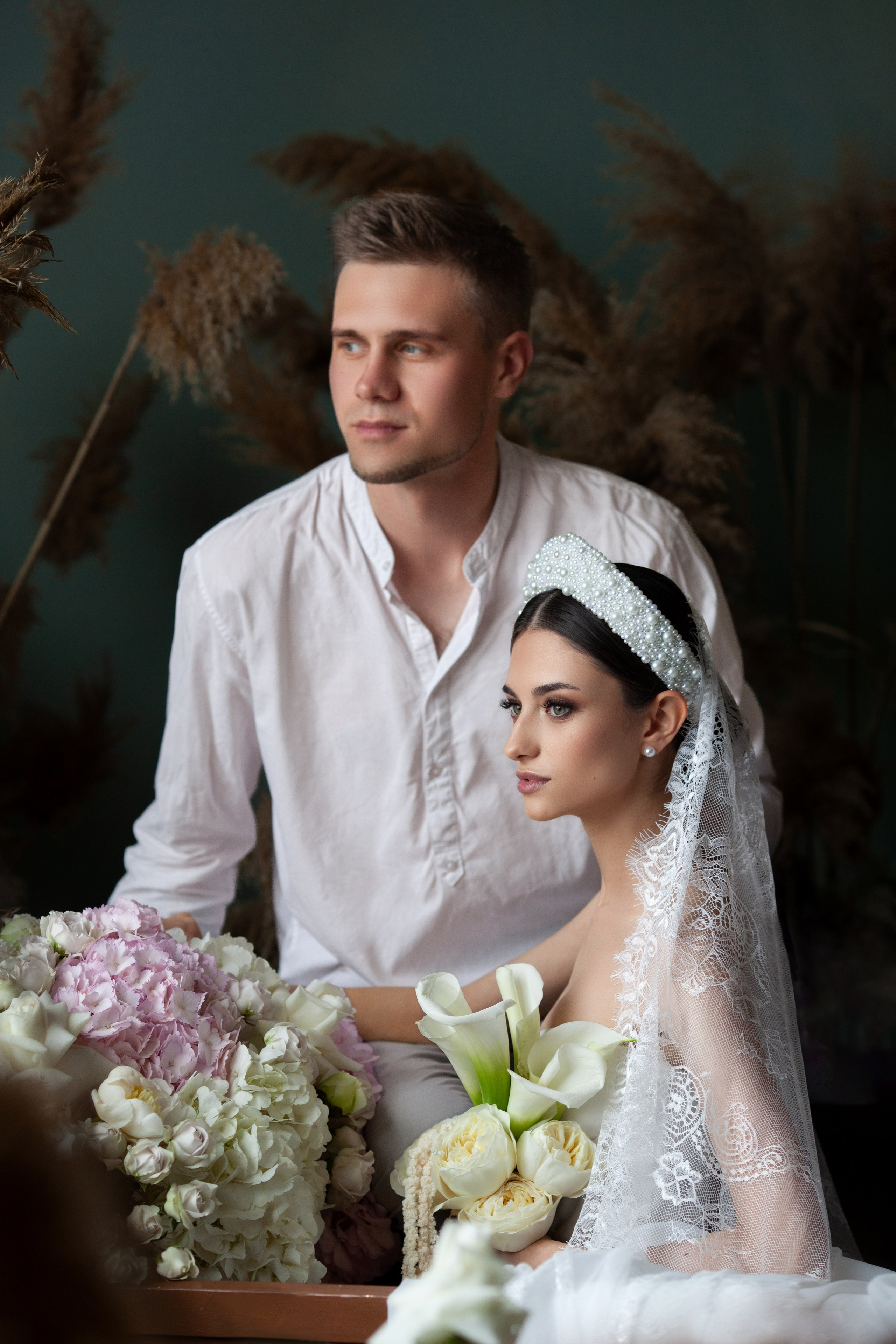 Серия свадебных фотографий жениха и невесты в студии Ставрополя. Фотограф Ставрополь Пятигорск Елизавета Дарина