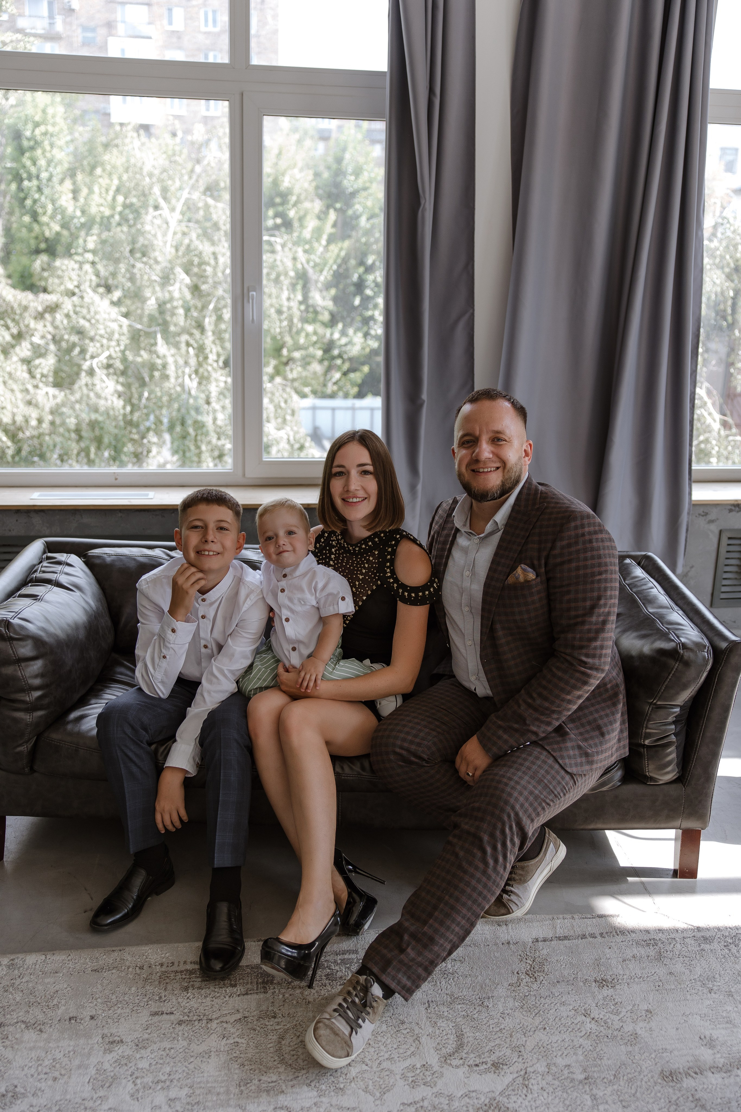 Семейная фотосессия в фотостудии в Самаре. Свадебный и семейный фотограф в Самаре и Тольятти | Елена Топанцева