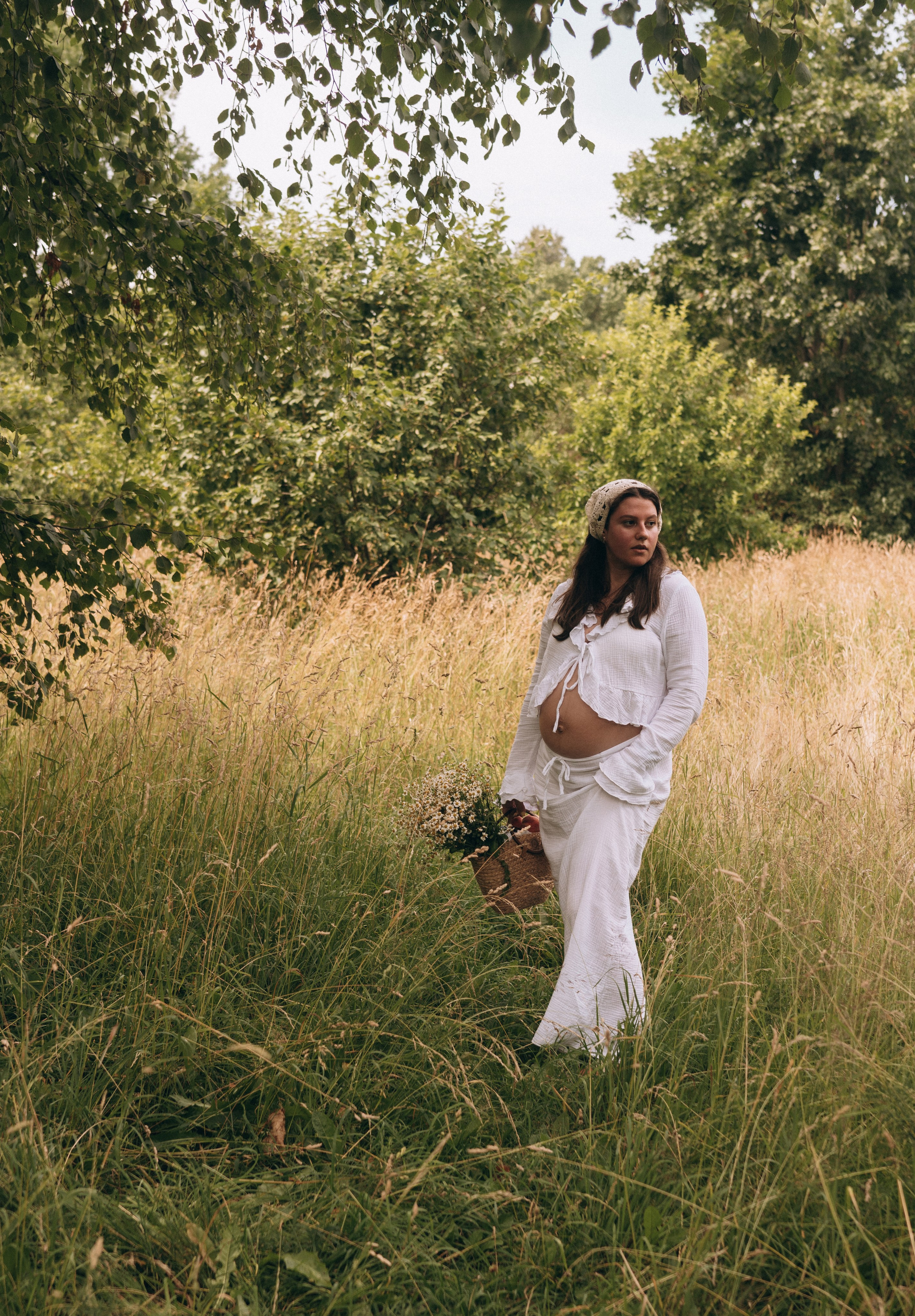 Беременная фотосессия в Кусково. Семейный, ньюборн фотограф, фотограф на роды в Москве, Виктория Тюльдюкова