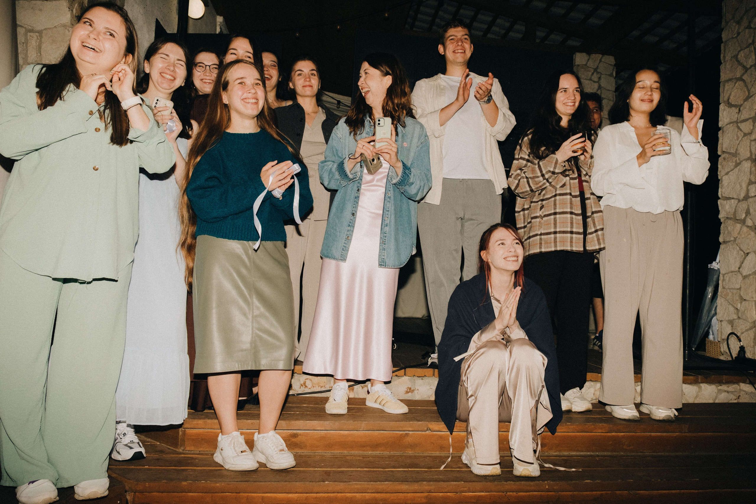 Молодые счастливые. Обо мне