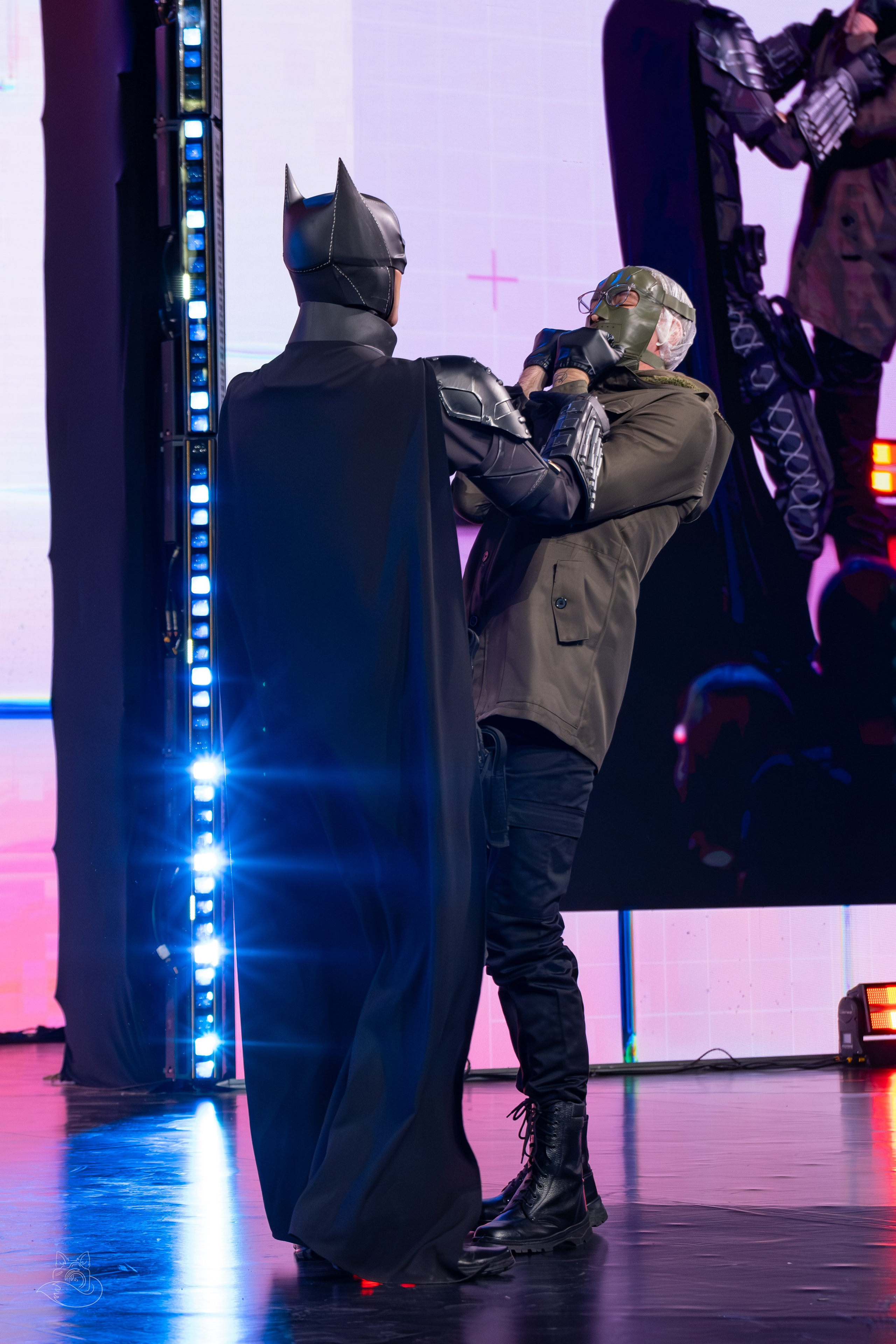 Сцена РЭД ЭКСПО 2024. Косплей фотограф