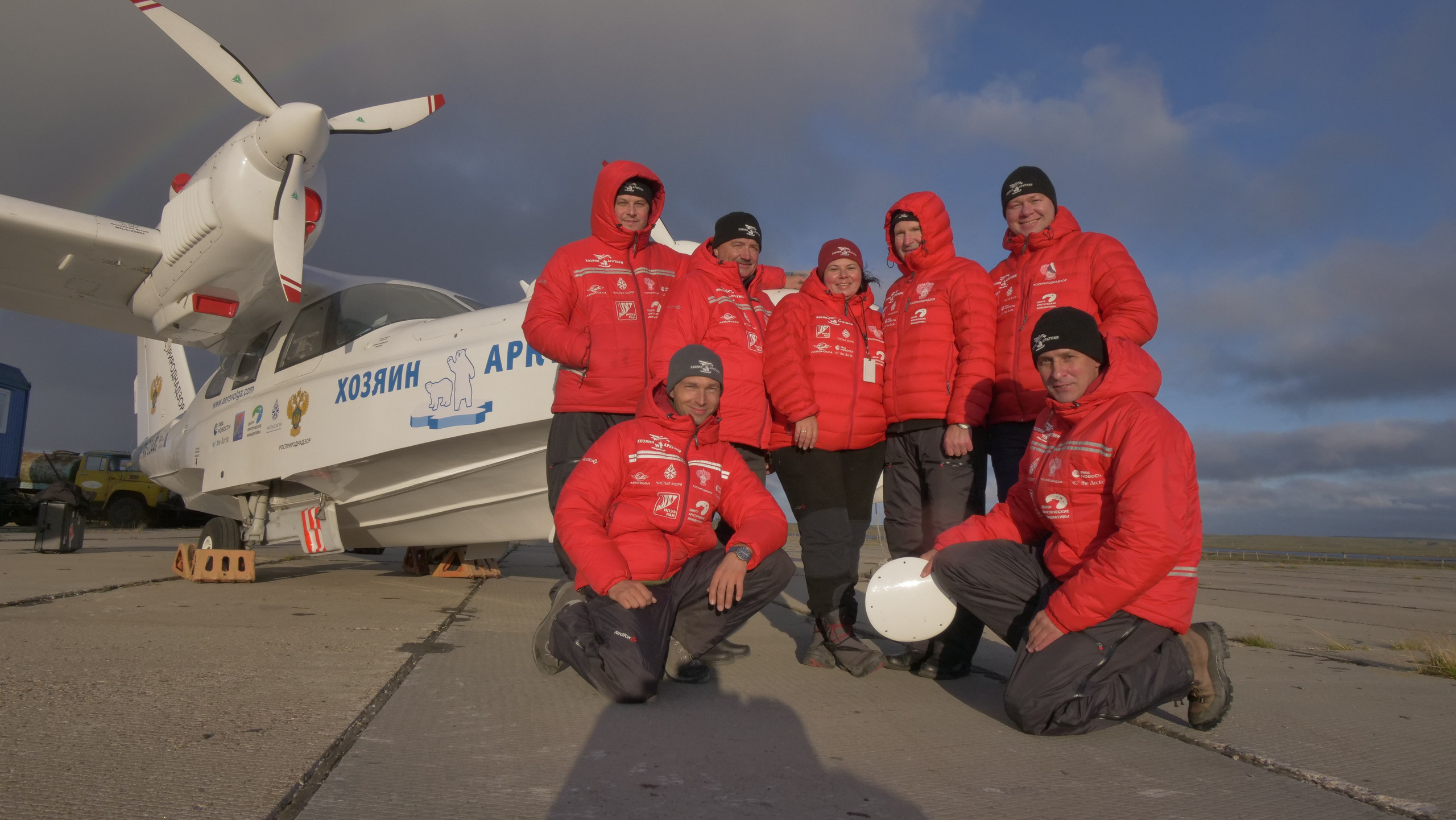 Амдерма — наука (2020 г.). Фотоальбом показывающий увлекательный мир авиации и мир медведей Андрея Иванова
