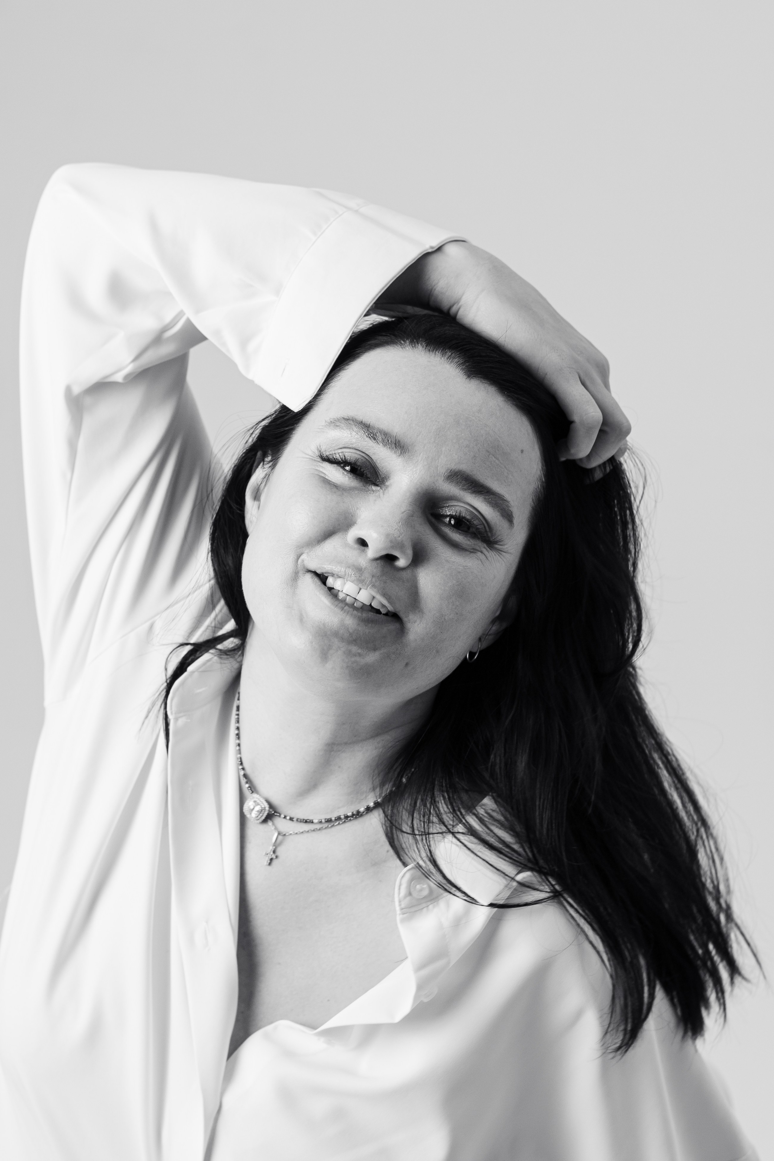 Ч/б. Студийная съемка. Екатерина Бикбаева фотограф, видеограф, медиа-продюсер