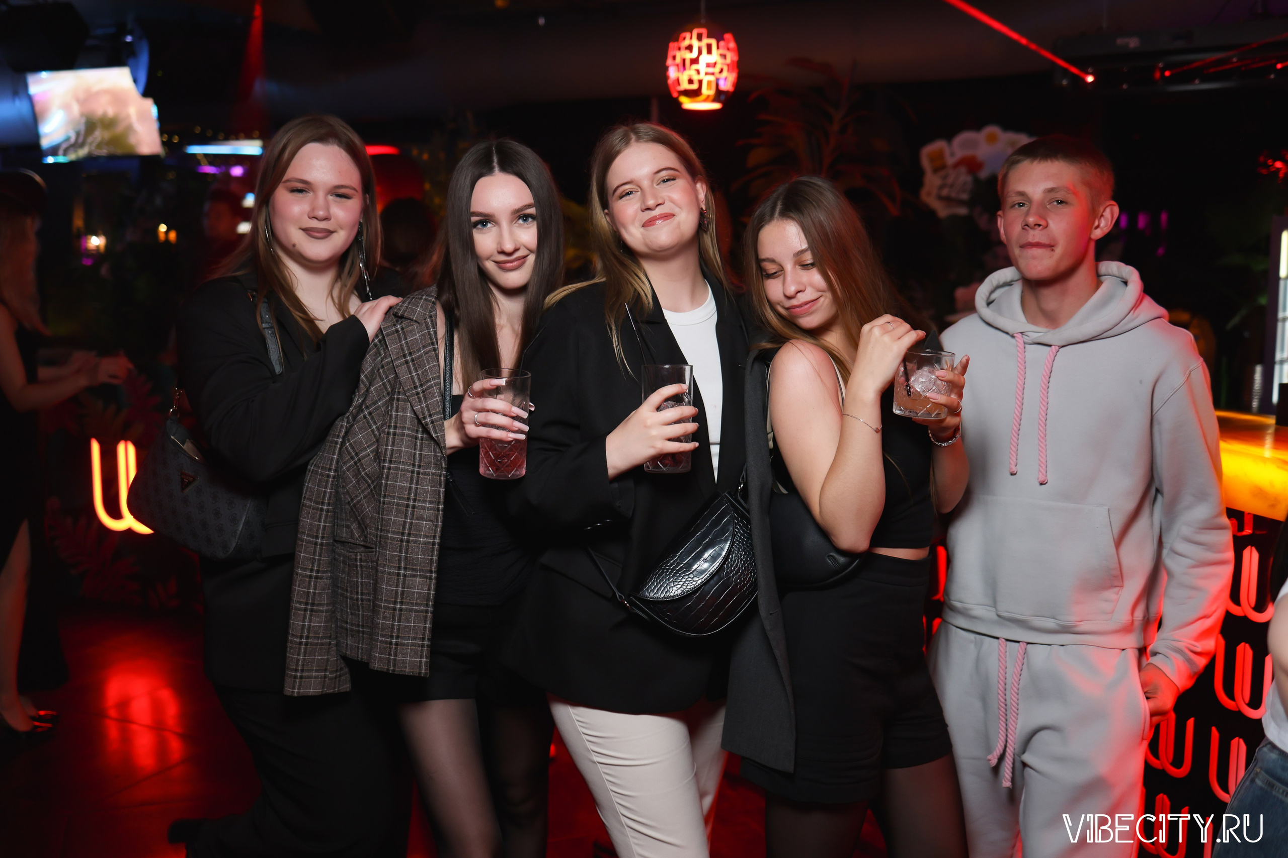 DOUBLE U. VIBECITY.RU Вайб Сити Ру Фоторепортажи Фотоотчеты Калининград