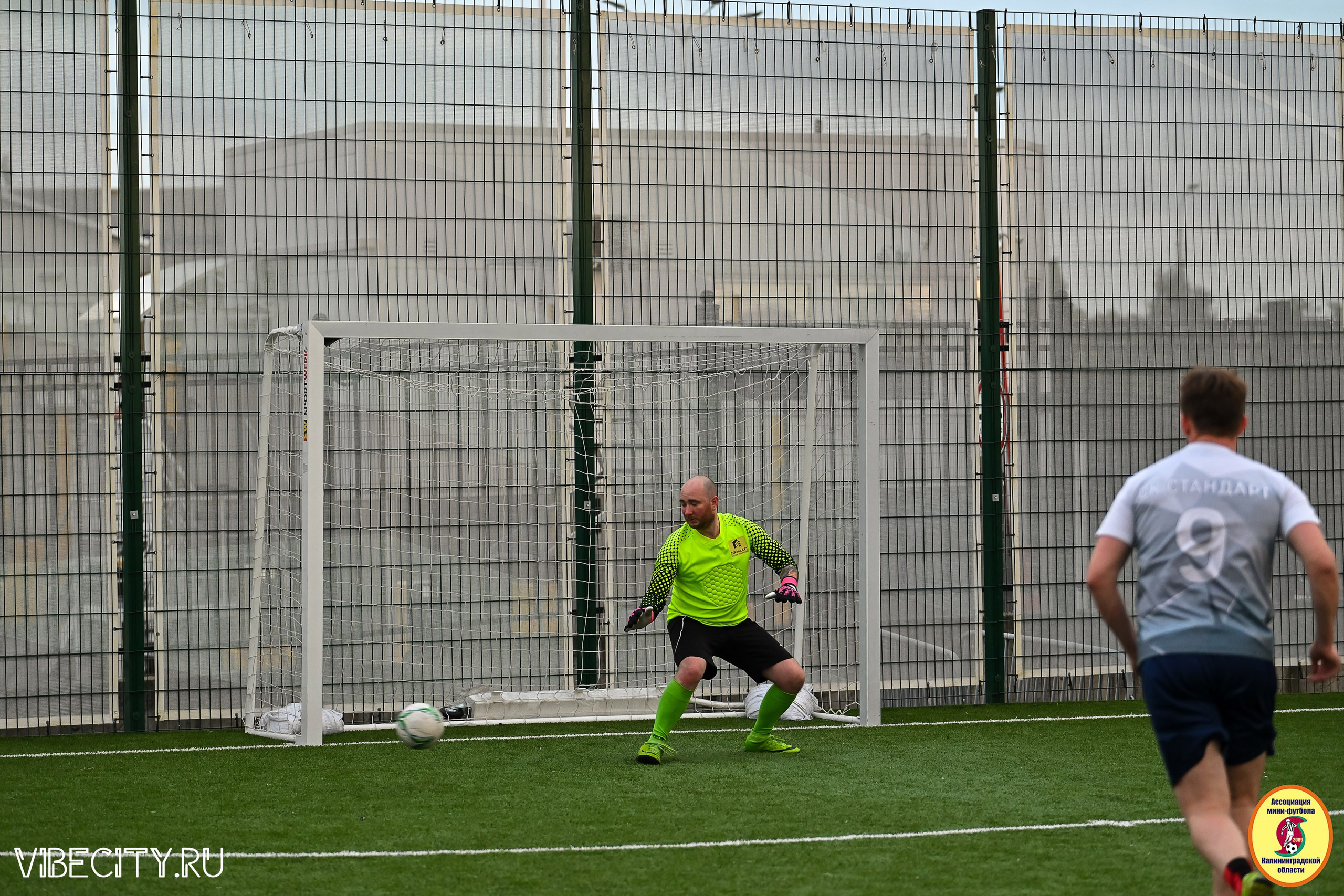 ИГРЫ МИНИ-ФУТБОЛЬНОЙ ЛИГИ. VIBECITY.RU Вайб Сити Ру Фоторепортажи Фотоотчеты Калининград