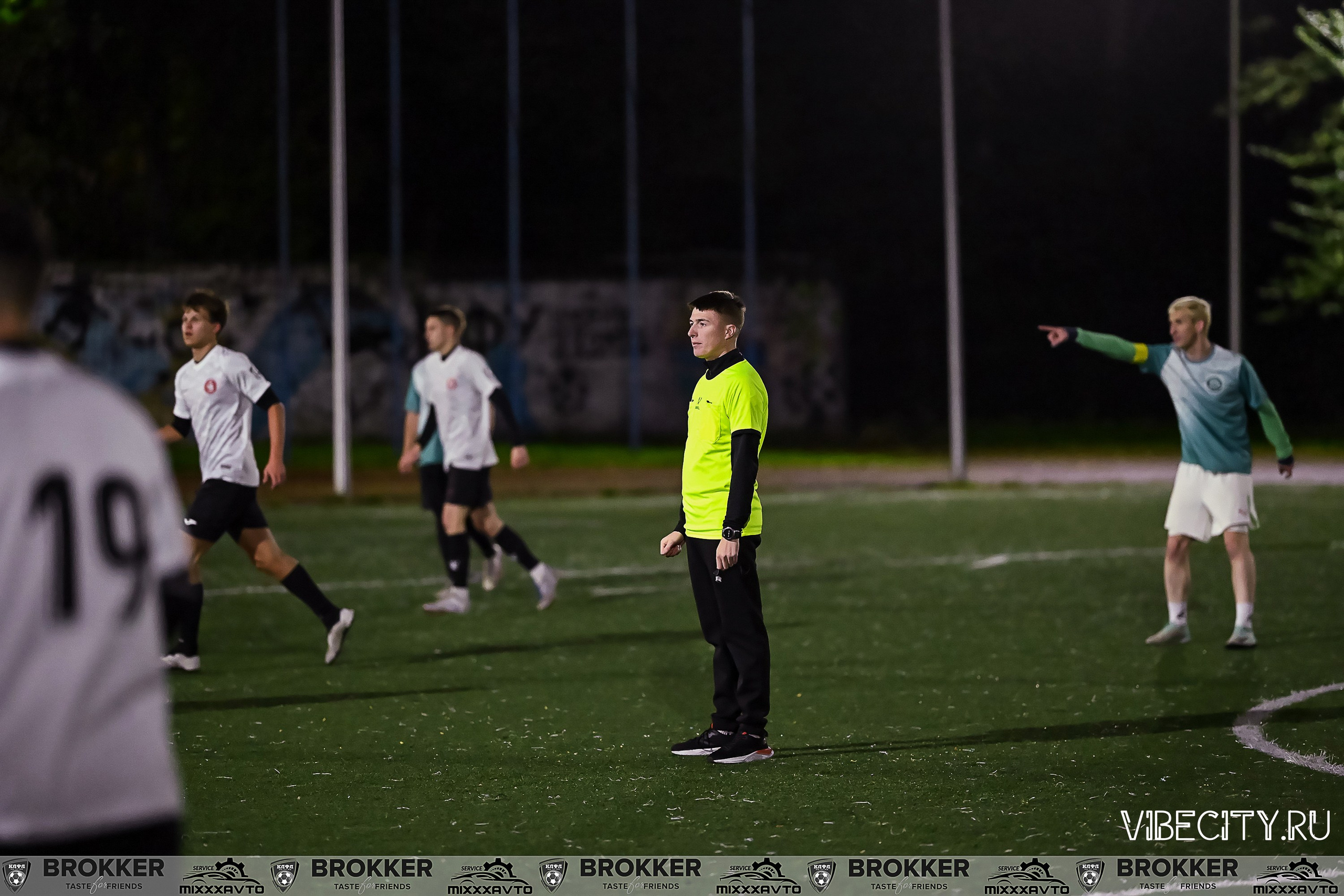 Калининградская Любительская Футбольная Лига. VIBECITY.RU Вайб Сити Ру Фоторепортажи Фотоотчеты Калининград
