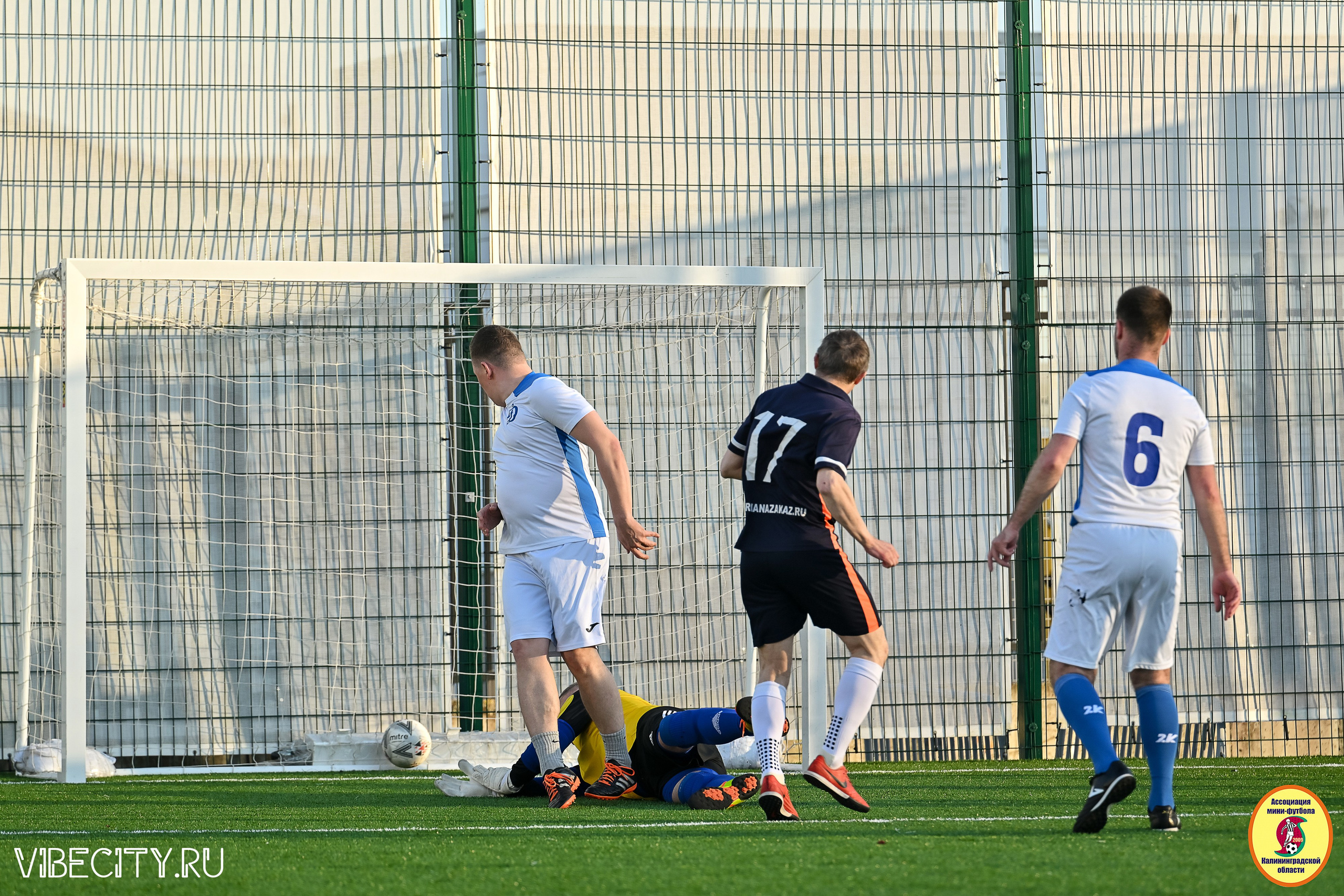 ИГРЫ МИНИ-ФУТБОЛЬНОЙ И КОРПОРАТИВНОЙ ЛИГИ. VIBECITY.RU Вайб Сити Ру Фоторепортажи Фотоотчеты Калининград