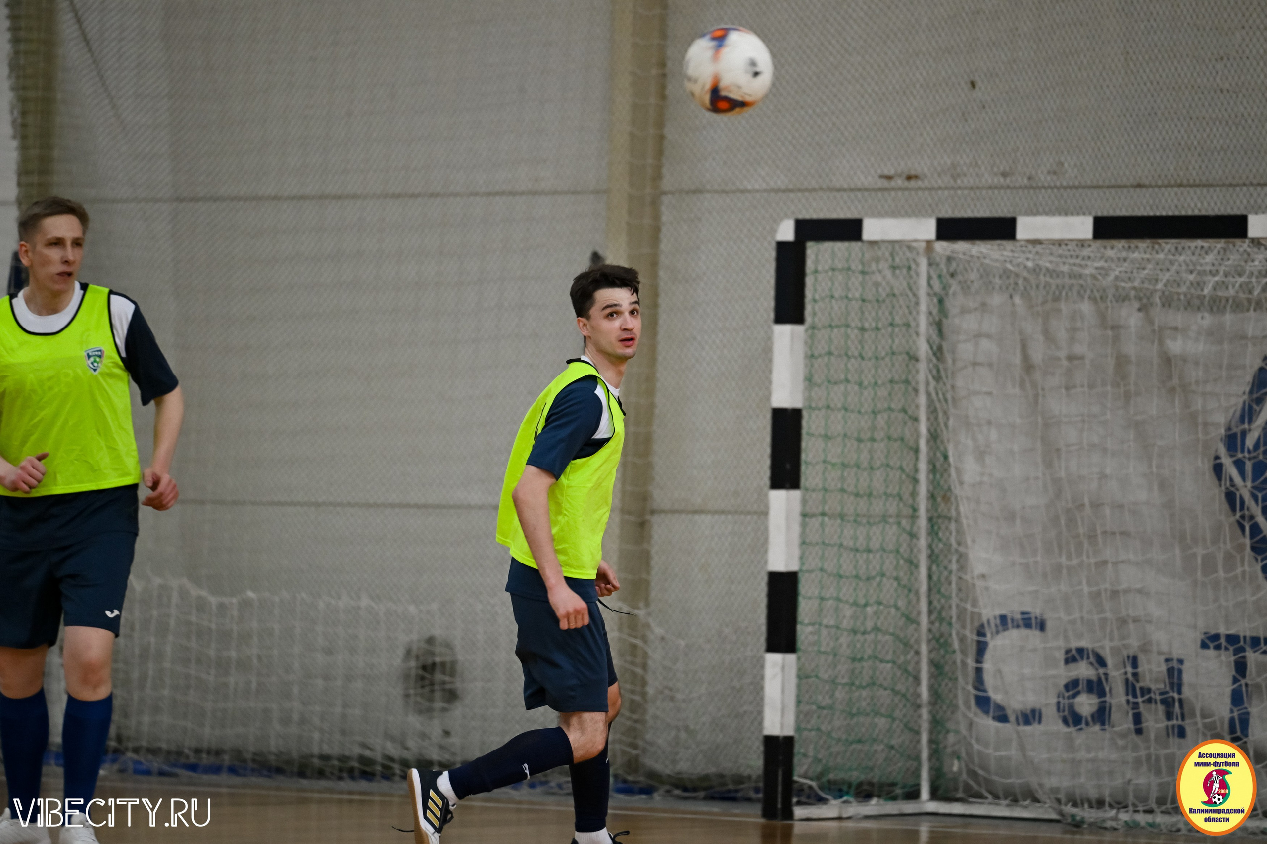 8 тур Корпоративной Бизнес-Лиги по футзалу. VIBECITY.RU Вайб Сити Ру Фоторепортажи Фотоотчеты Калининград