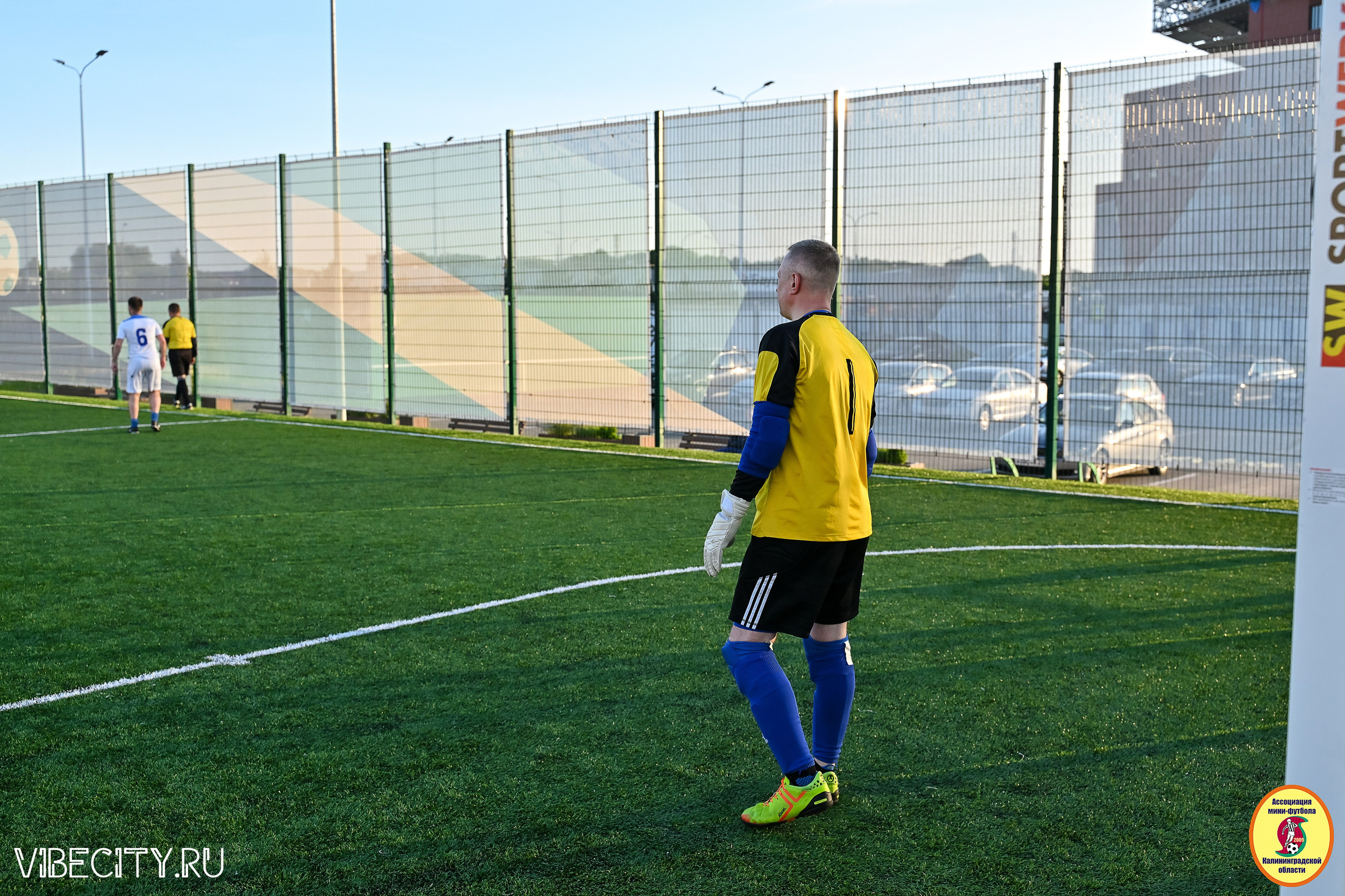 ИГРЫ МИНИ-ФУТБОЛЬНОЙ И КОРПОРАТИВНОЙ ЛИГИ. VIBECITY.RU Вайб Сити Ру Фоторепортажи Фотоотчеты Калининград