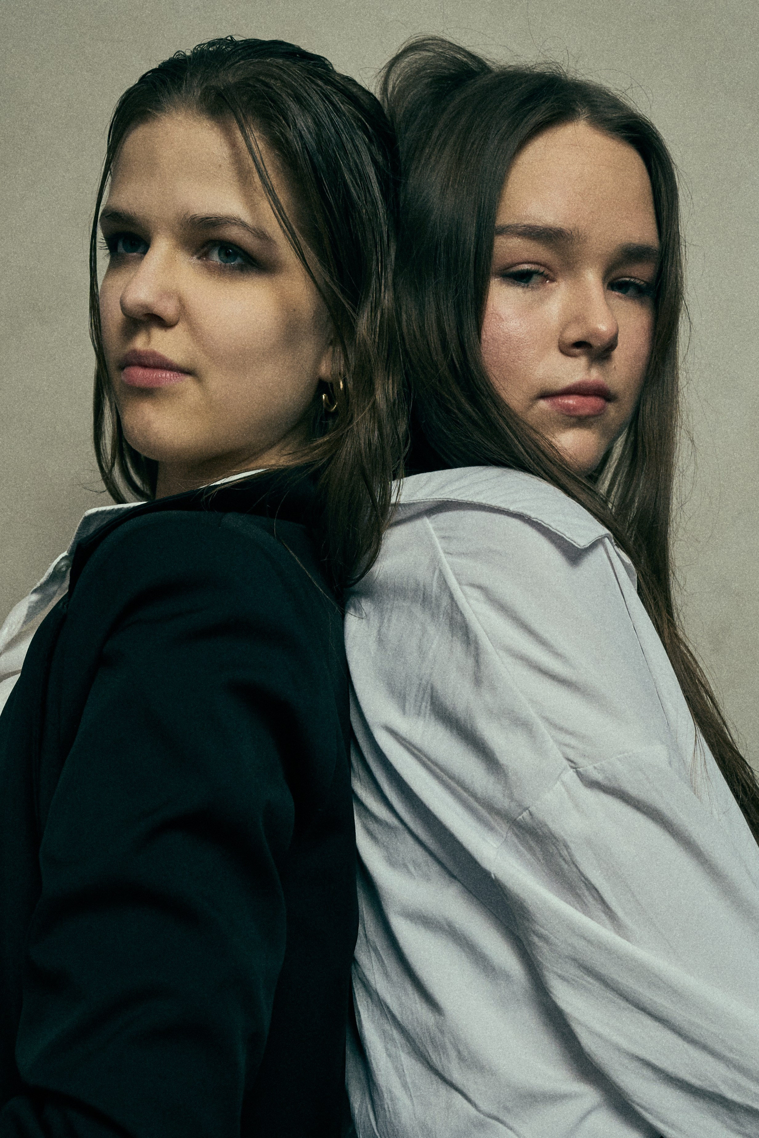 Ника и Ксюша. Репортажный фотограф мероприятий и концертов в Екатеринбурге