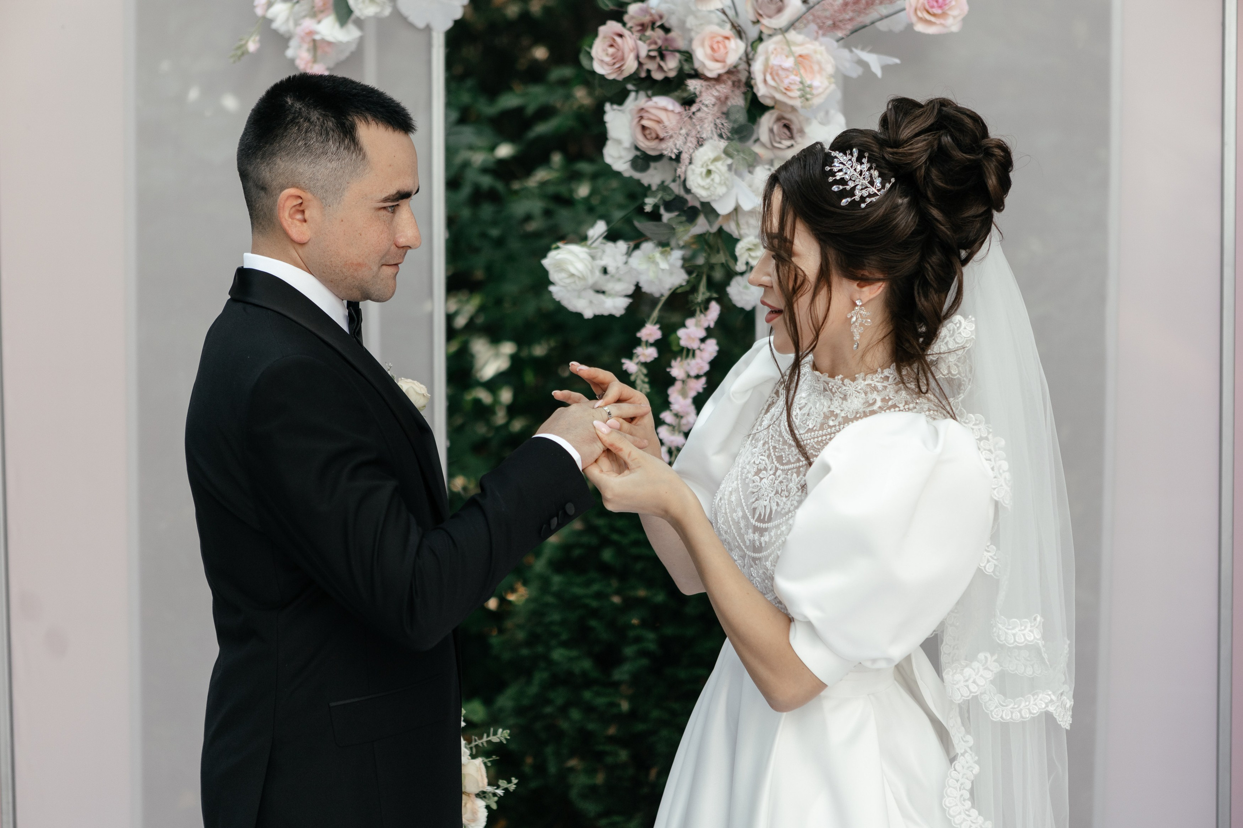 Свадебный фотограф Уфа — Руслан ГабдлисламовЖивые эмоции, красивые кадры, воспоминания на всю жизнь.Работаю по всей Республике Башкортоста. Свадебный фотограф Уфа Руслан Габдлисламов