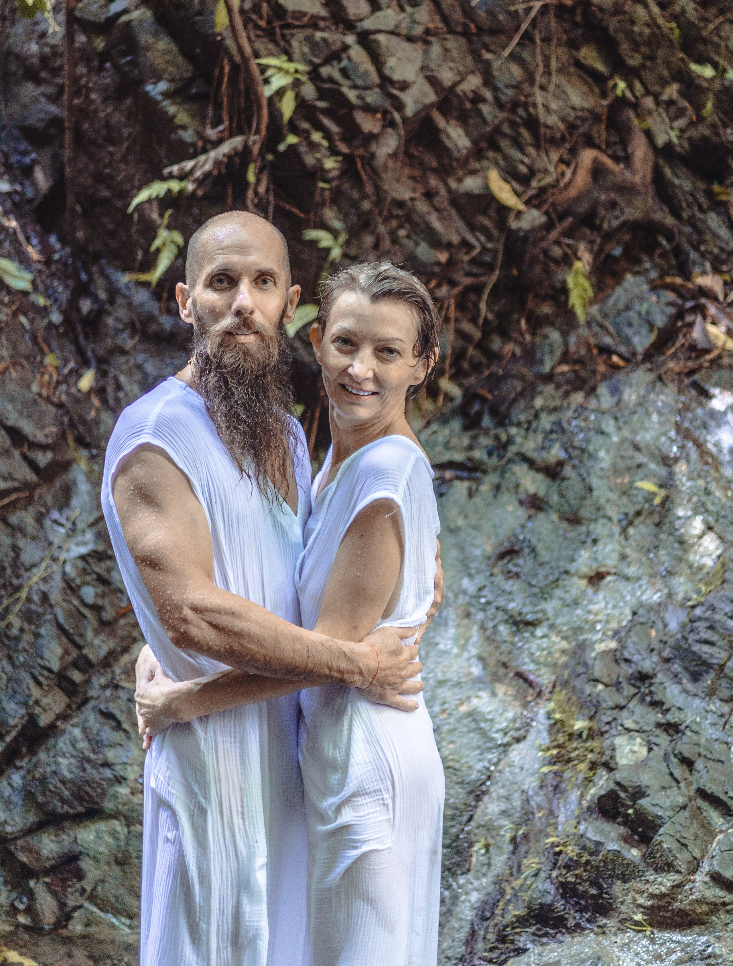 Soul wedding with a nature connection. Family, portrait, content photo in Costa Rica Evgeniya Besprozvannykh