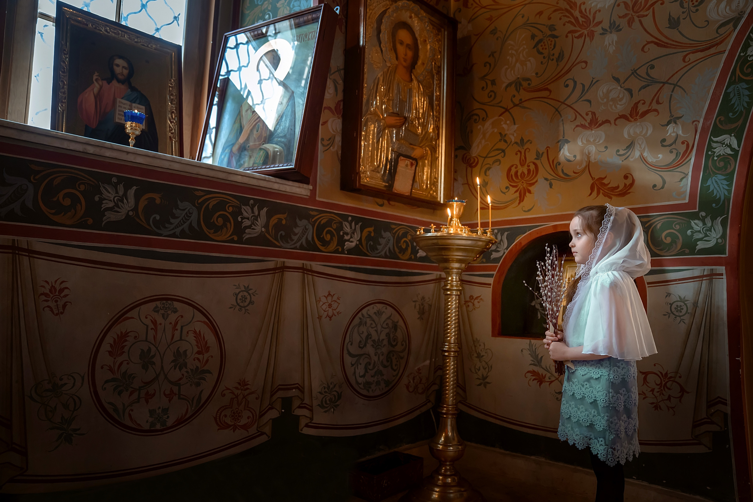 Профессиональная фото и видеосъёмка таинств крещения и венчания, профессиональный фотограф на  крещение венчание